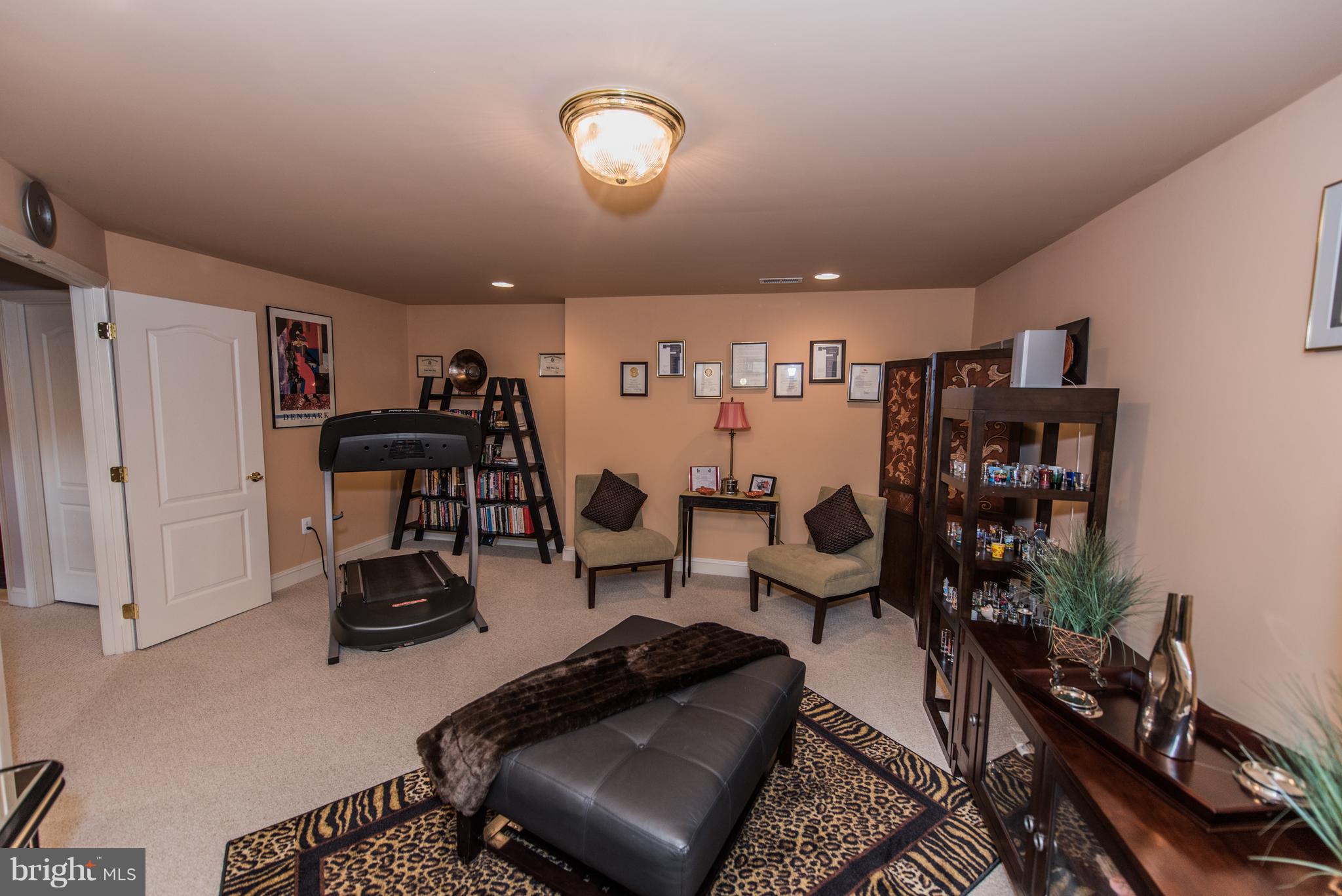 HAMMONDS MILL - Residential