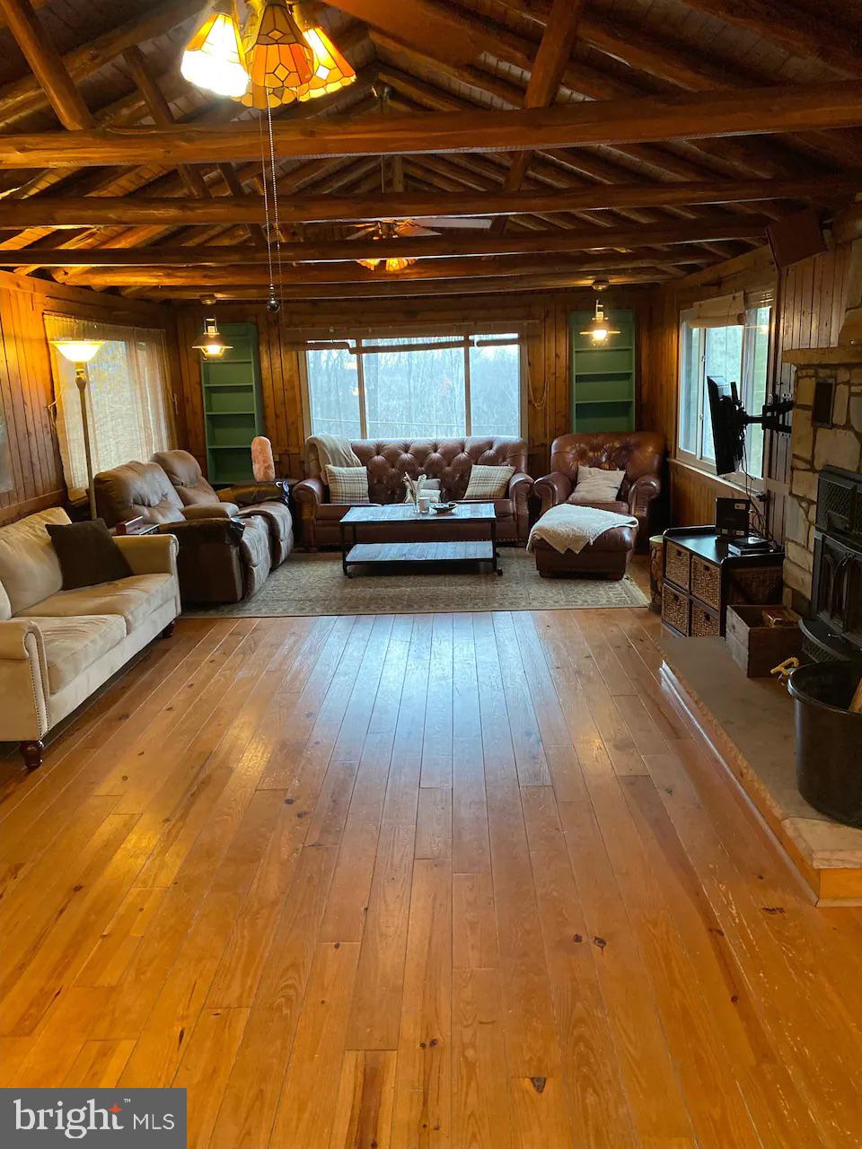 SHANNONDALE - Residential