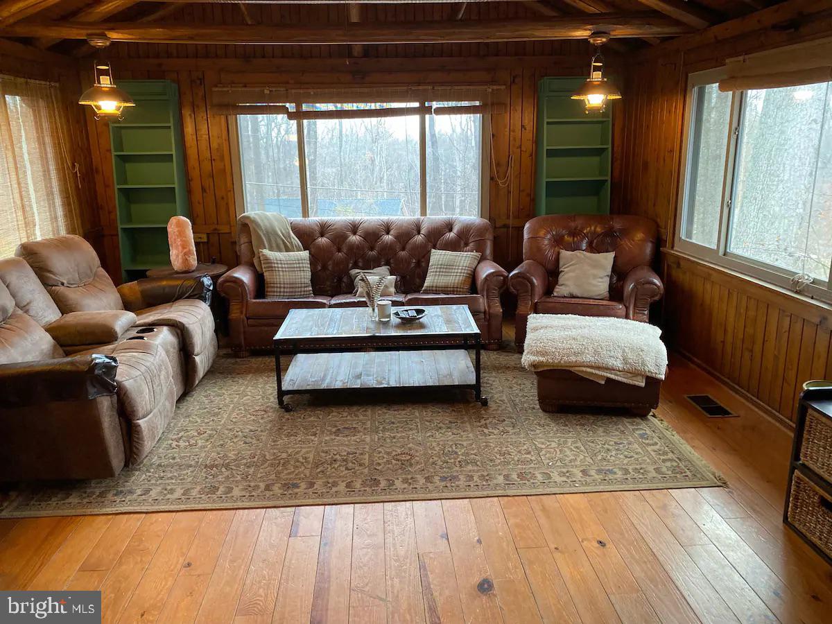 SHANNONDALE - Residential