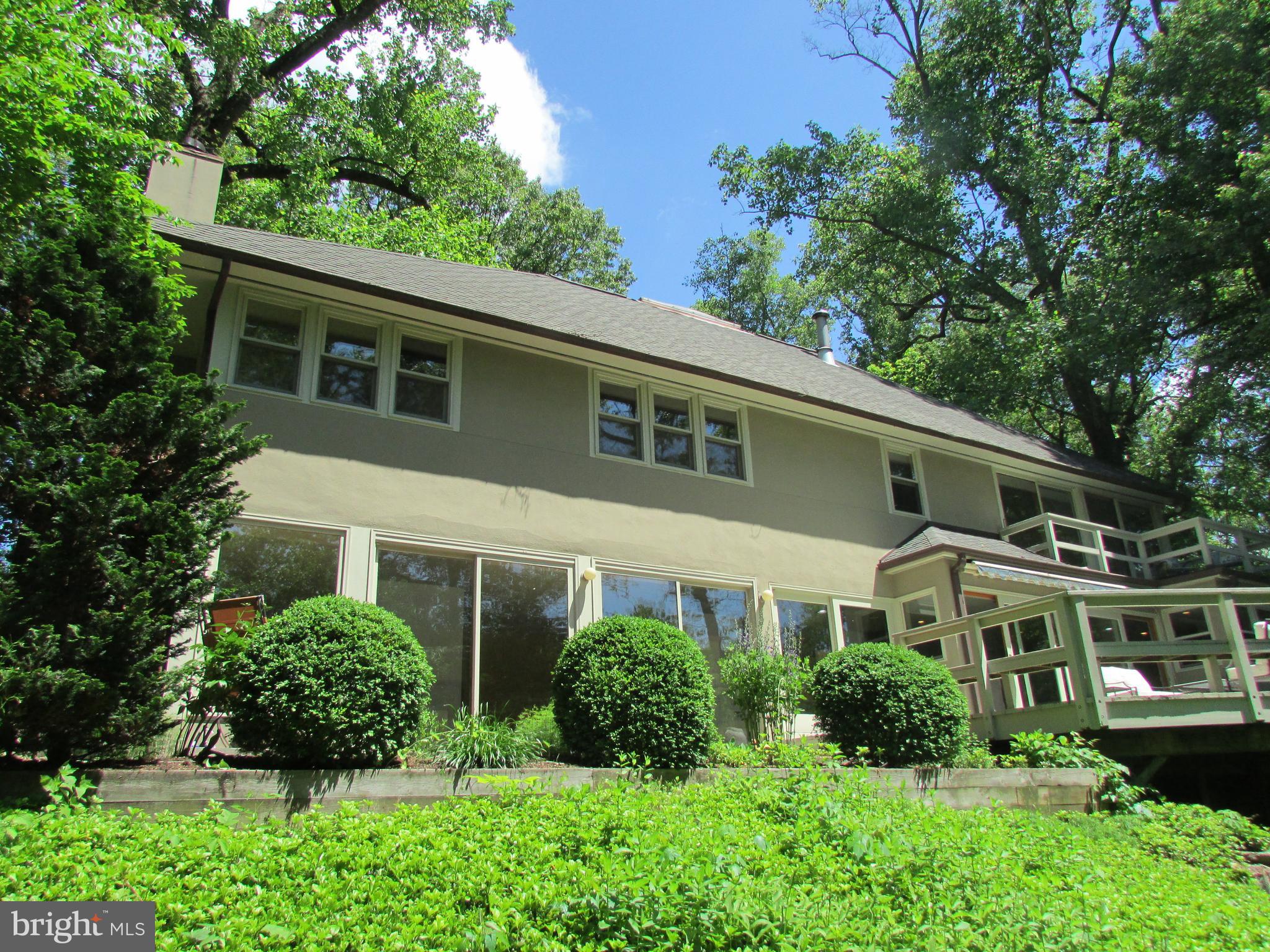 CHESTNUT HILL - Residential