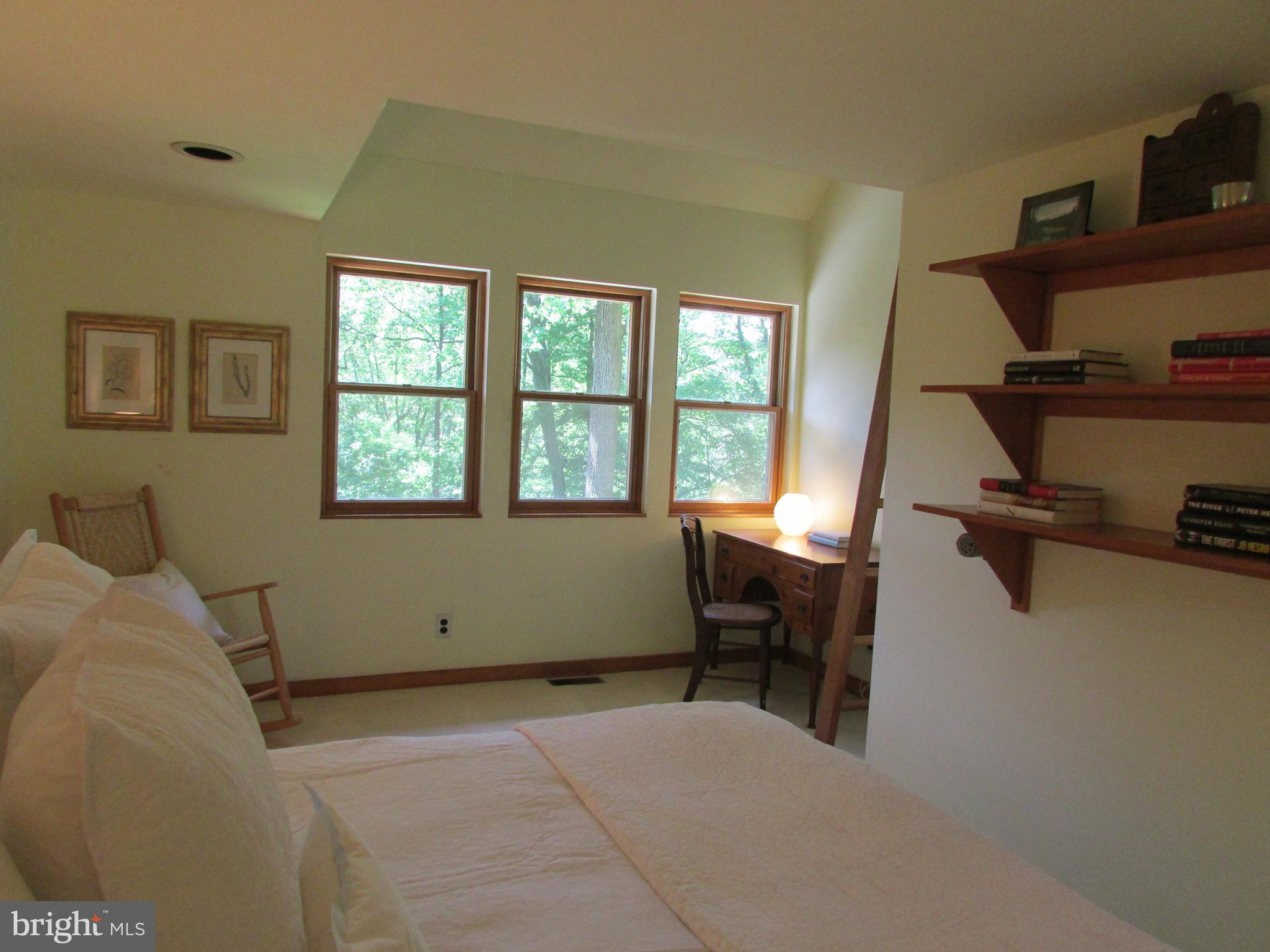 CHESTNUT HILL - Residential