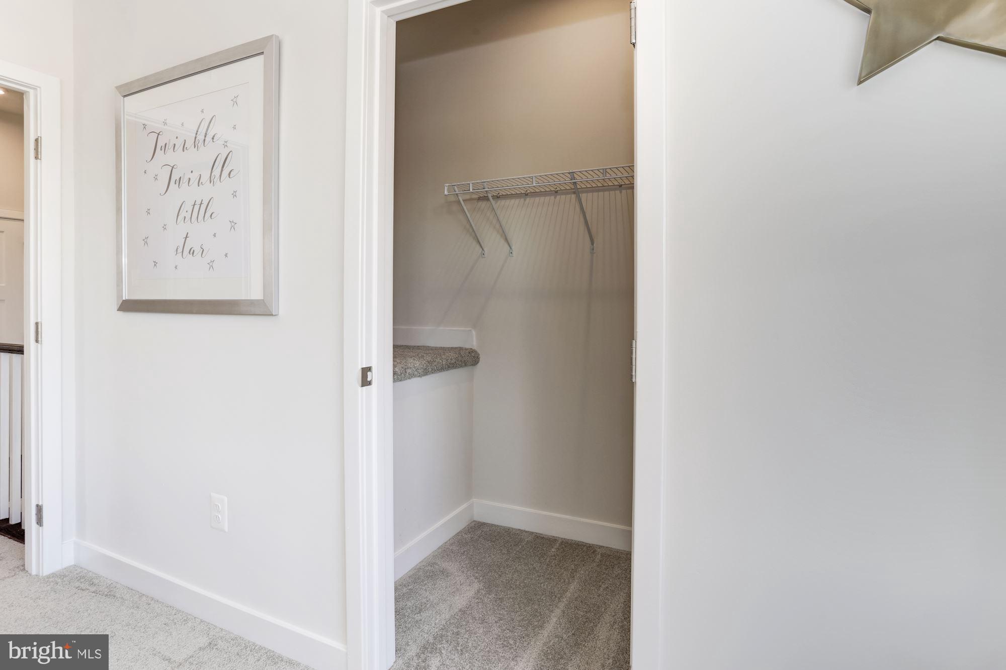 LAKE LINGANORE - Residential