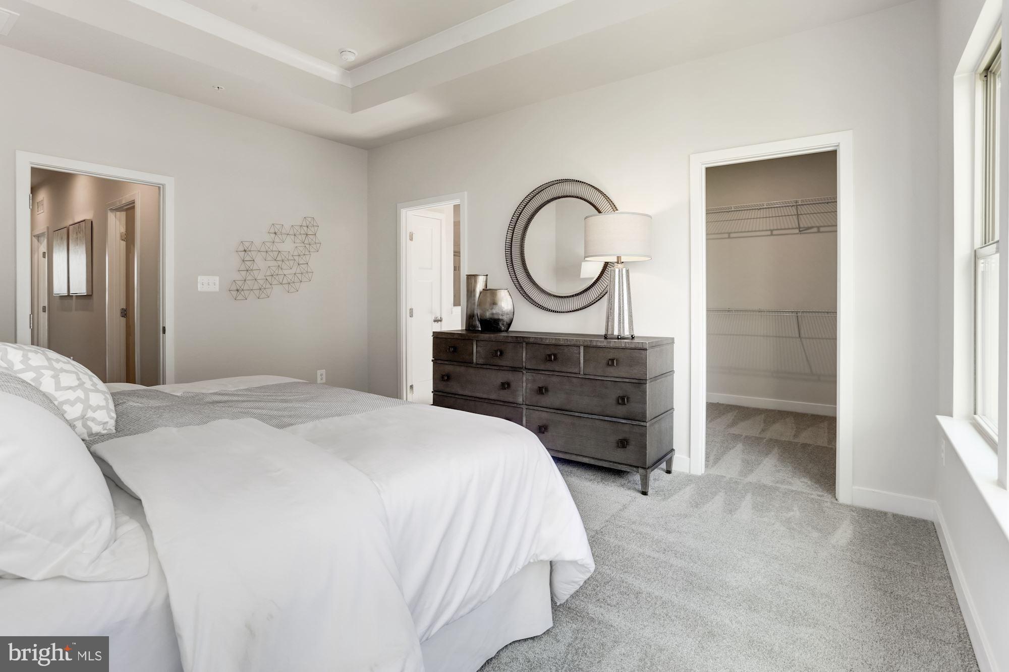 LAKE LINGANORE - Residential