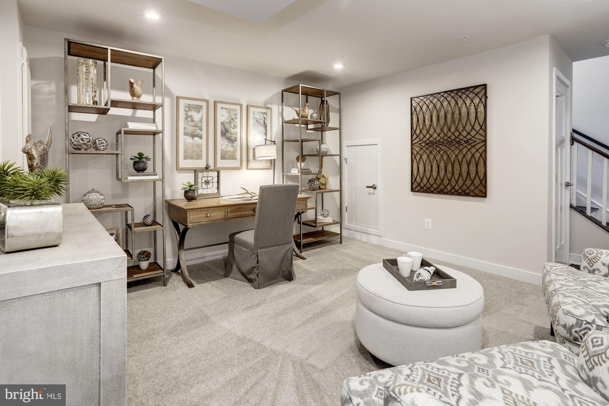 LAKE LINGANORE - Residential