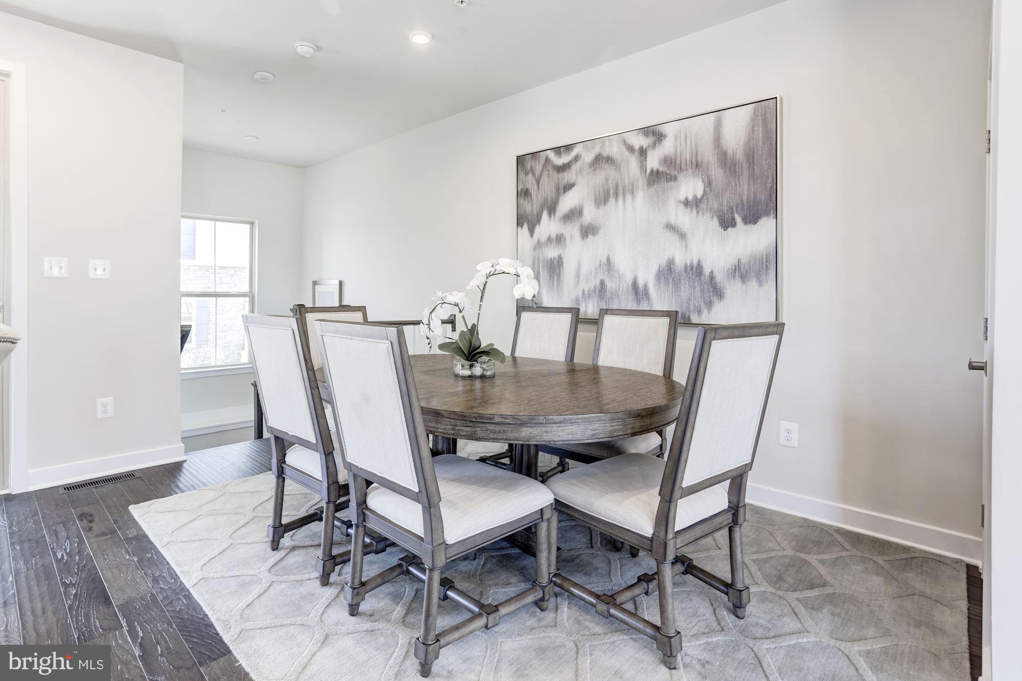 LAKE LINGANORE - Residential