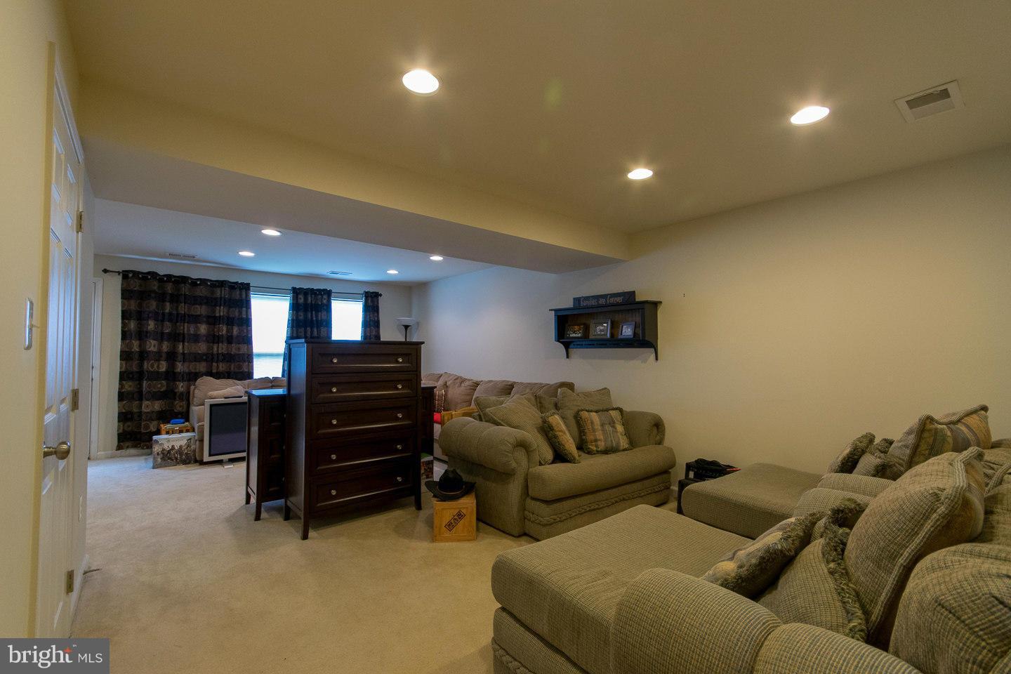 BROOKFIELD - Residential