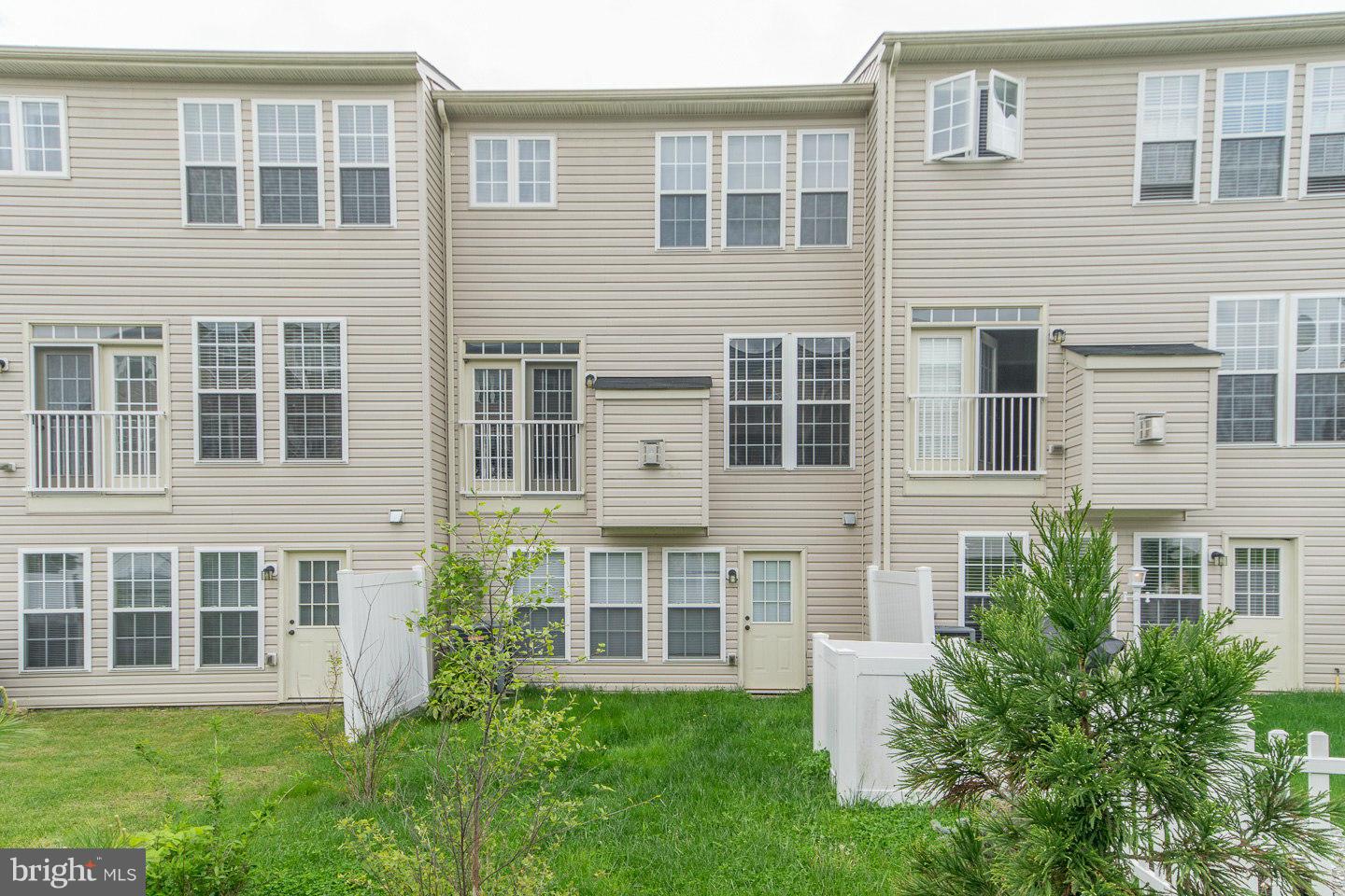 BROOKFIELD - Residential