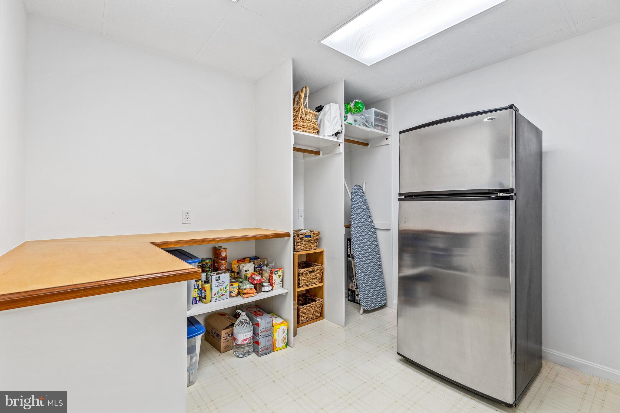 WESTMORELAND HILLS - Residential