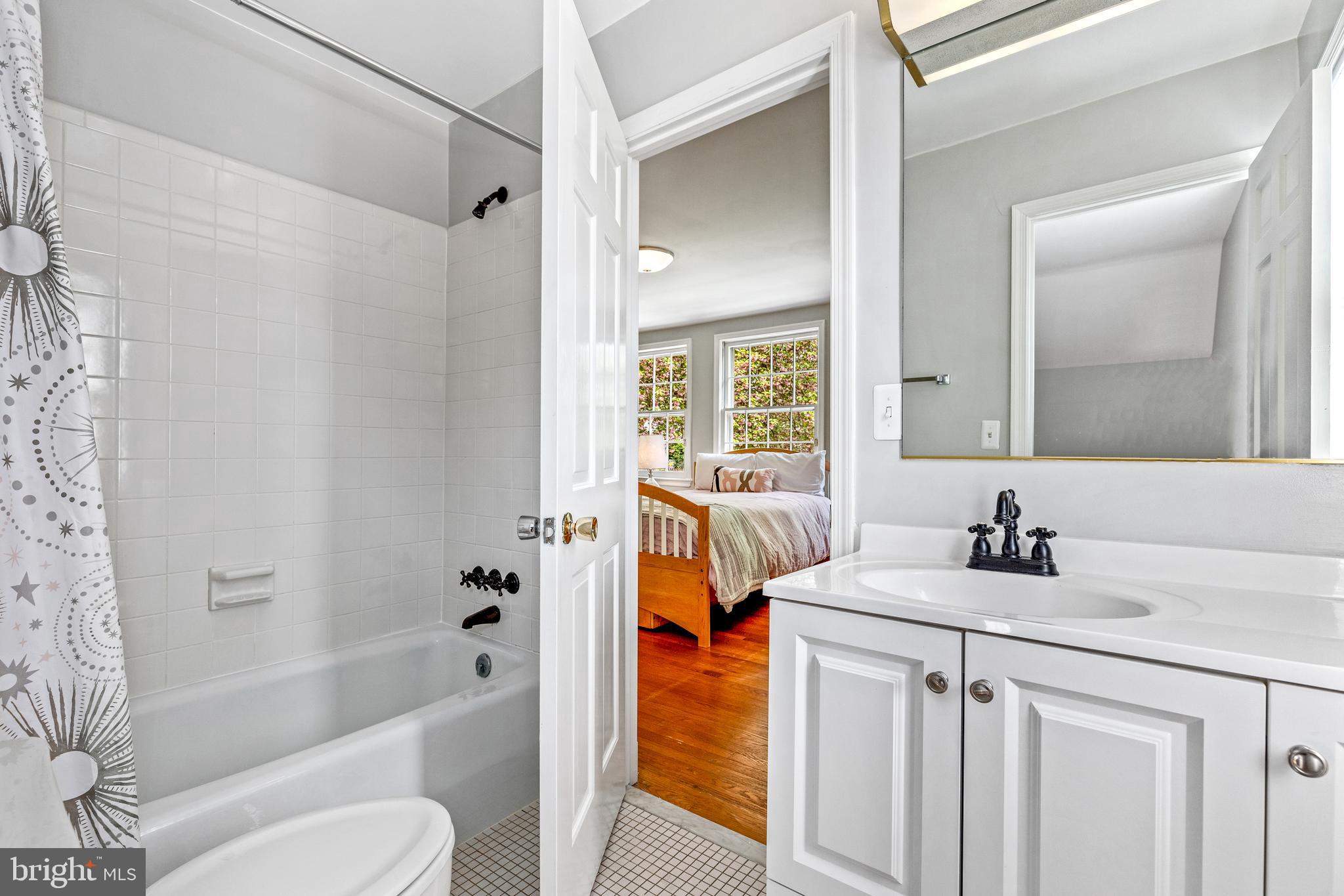 WESTMORELAND HILLS - Residential