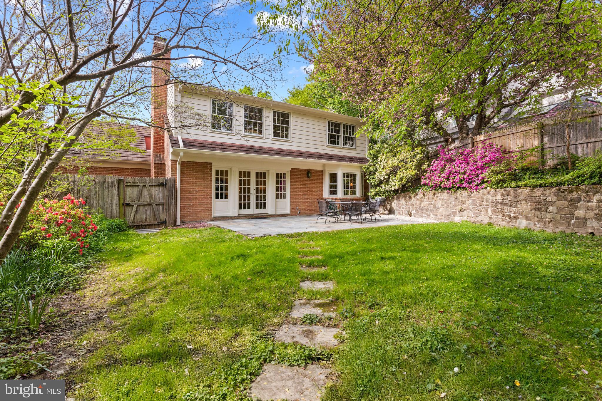 WESTMORELAND HILLS - Residential