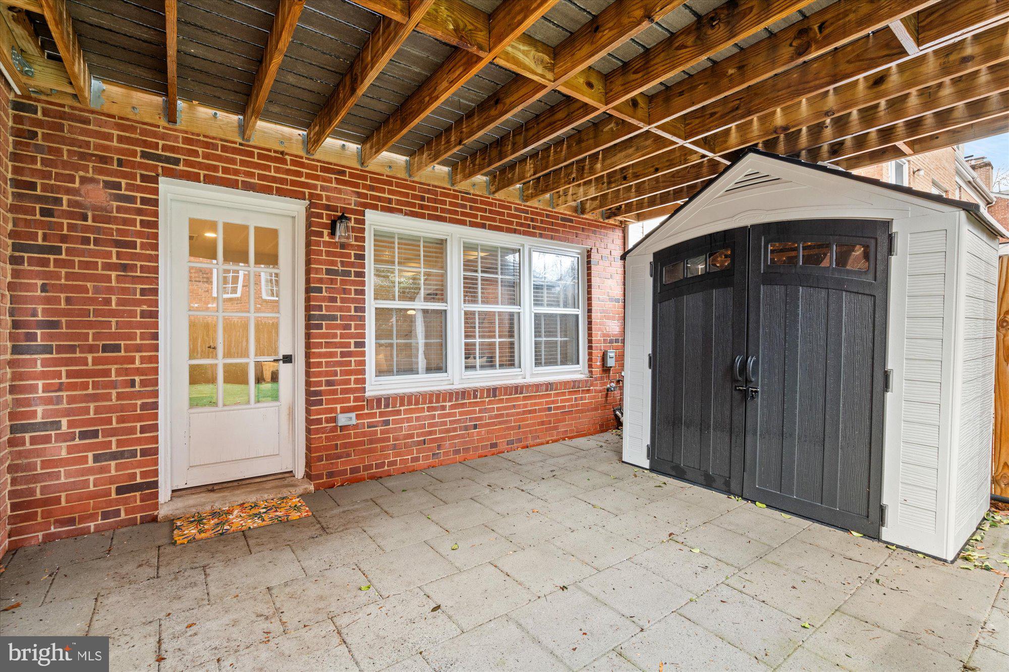 YATES GARDENS - Residential