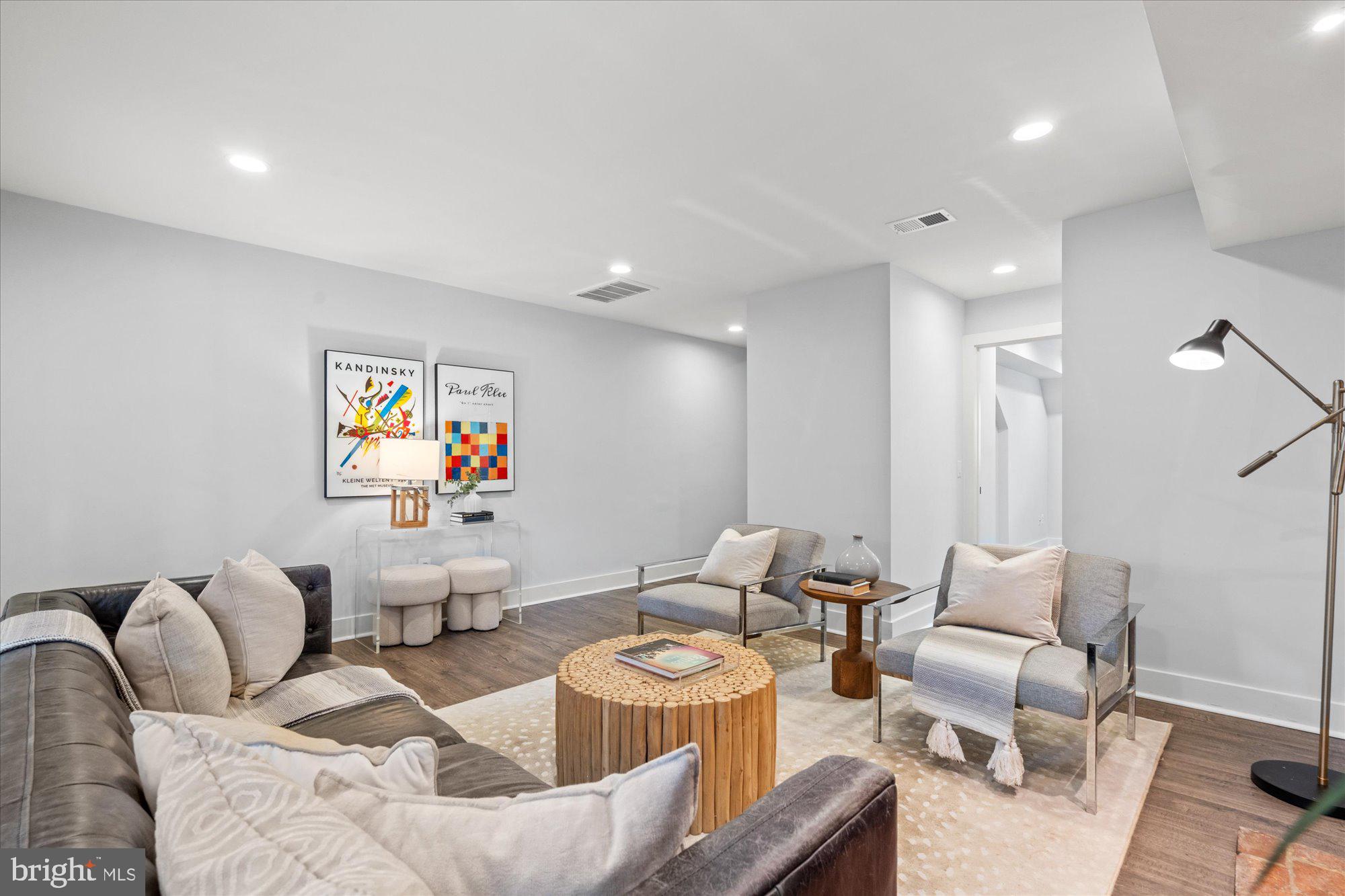 YATES GARDENS - Residential