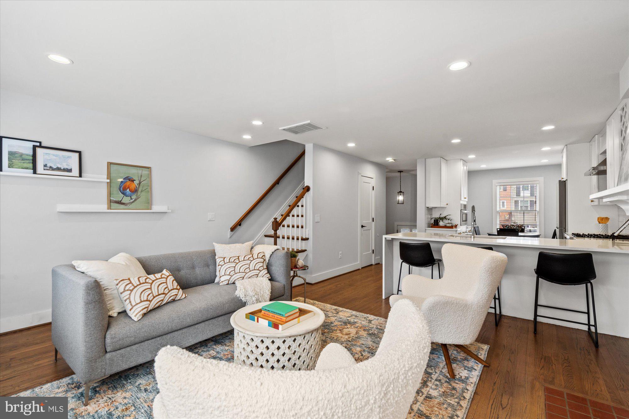 YATES GARDENS - Residential