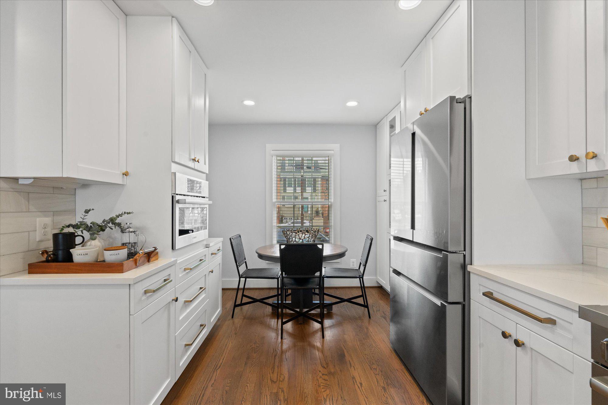 YATES GARDENS - Residential