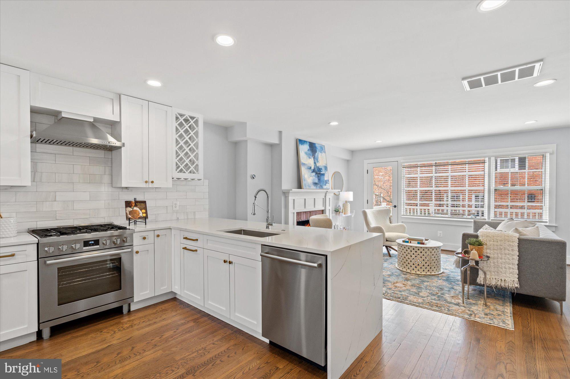 YATES GARDENS - Residential