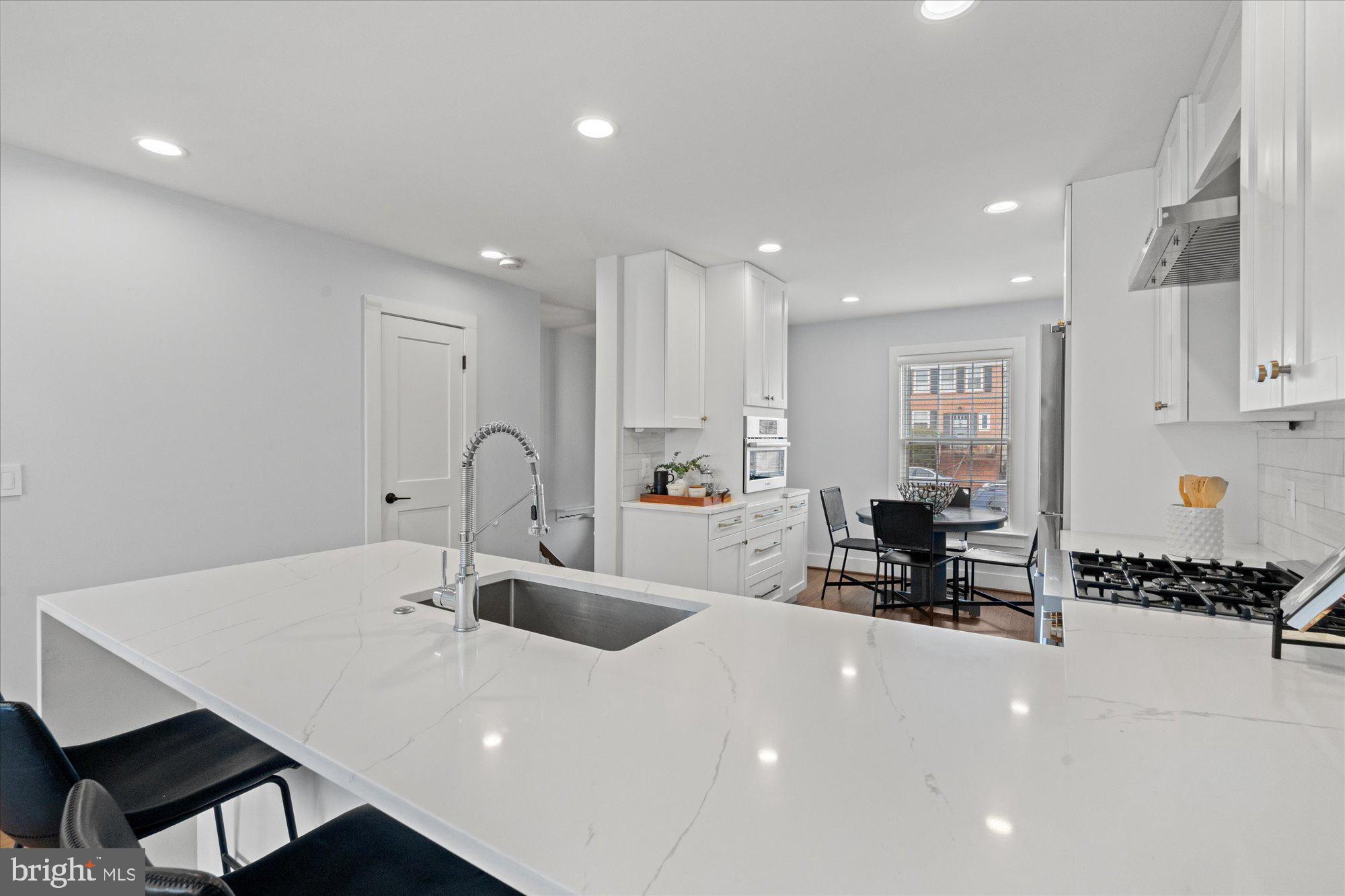 YATES GARDENS - Residential