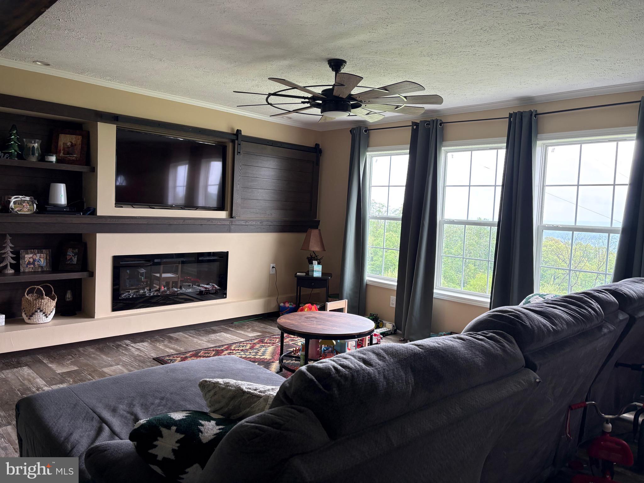 NONE, RURAL - Residential