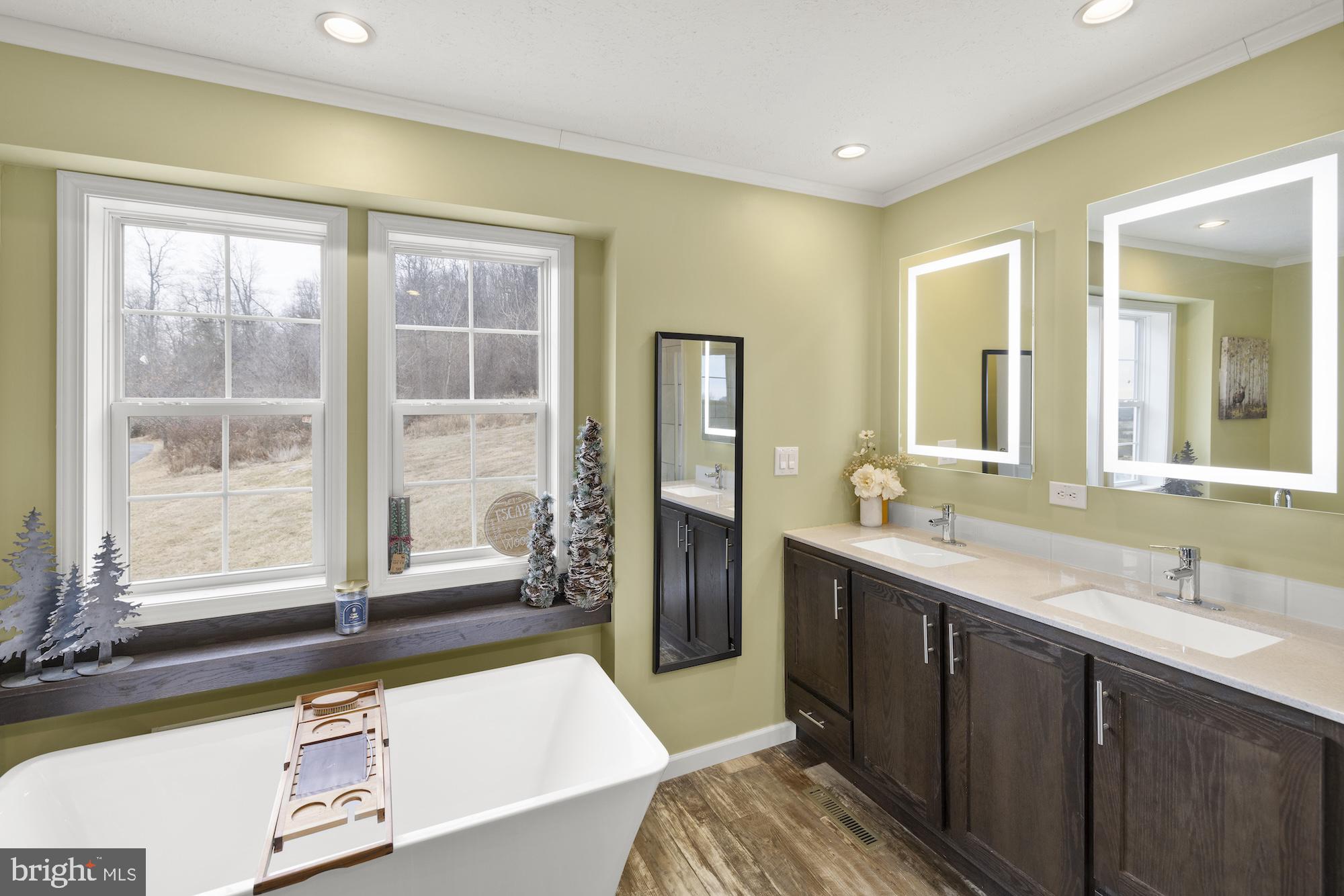 NONE, RURAL - Residential