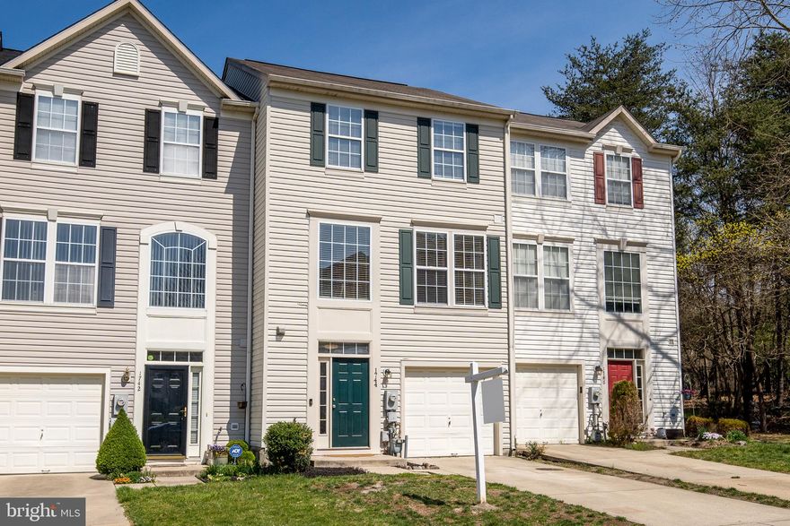 Well maintained 3 level town home with garage in sought after community. Home features 3 spacious bedrooms and 2.5 baths. Master suite includes stand-up shower, separate soaking tub and double sinks. Beautiful Eat-In Kitchen with large island, granite counter tops and stainless steel appliances. Living area has hardwood flooring, cozy fireplace and opens to main level deck that is perfect for entertaining. Front foyer leads to family room with access to ground level patio. Centrally located to shops and dining!