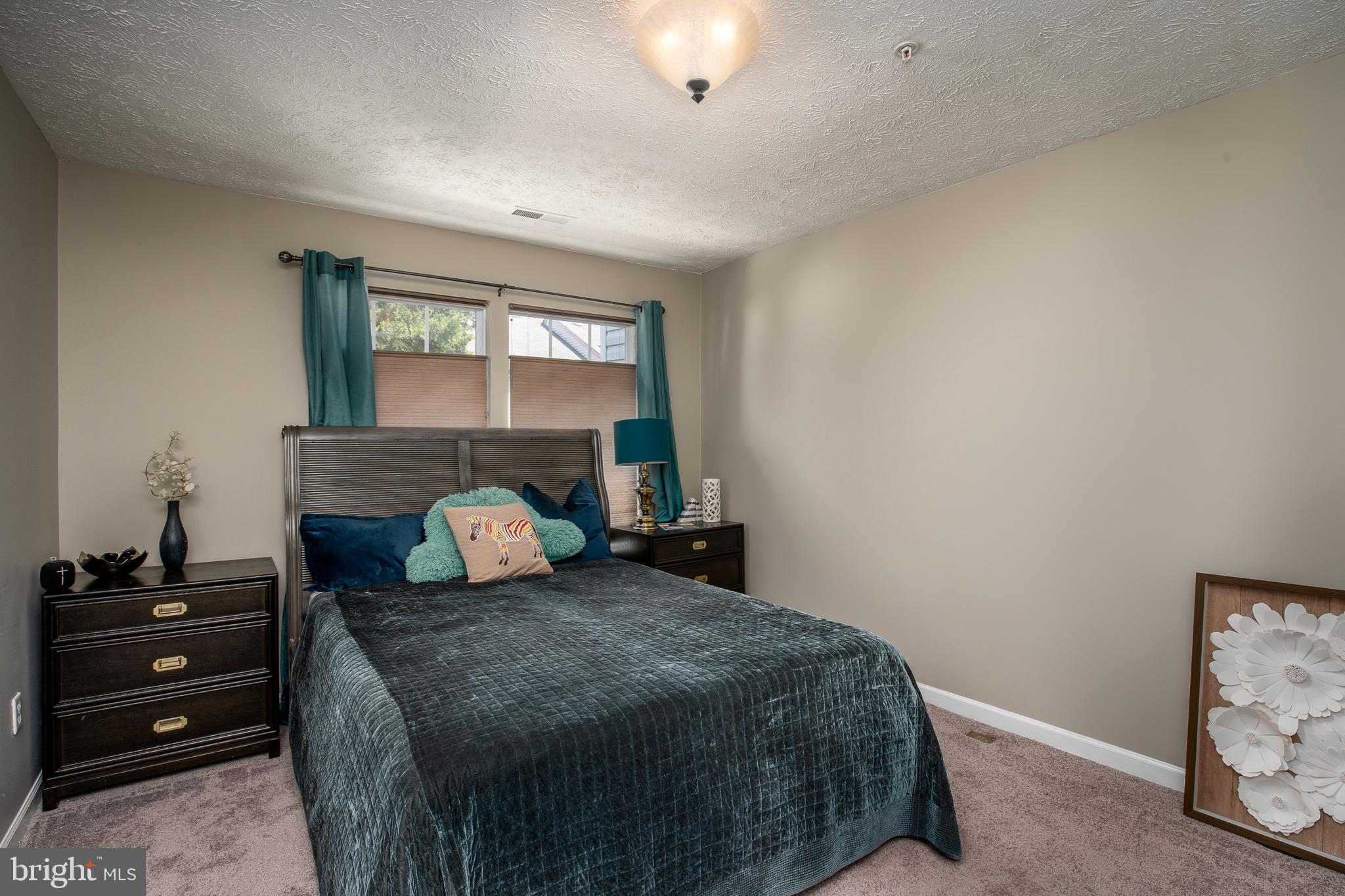 QUAIL RUN SOUTH - Residential