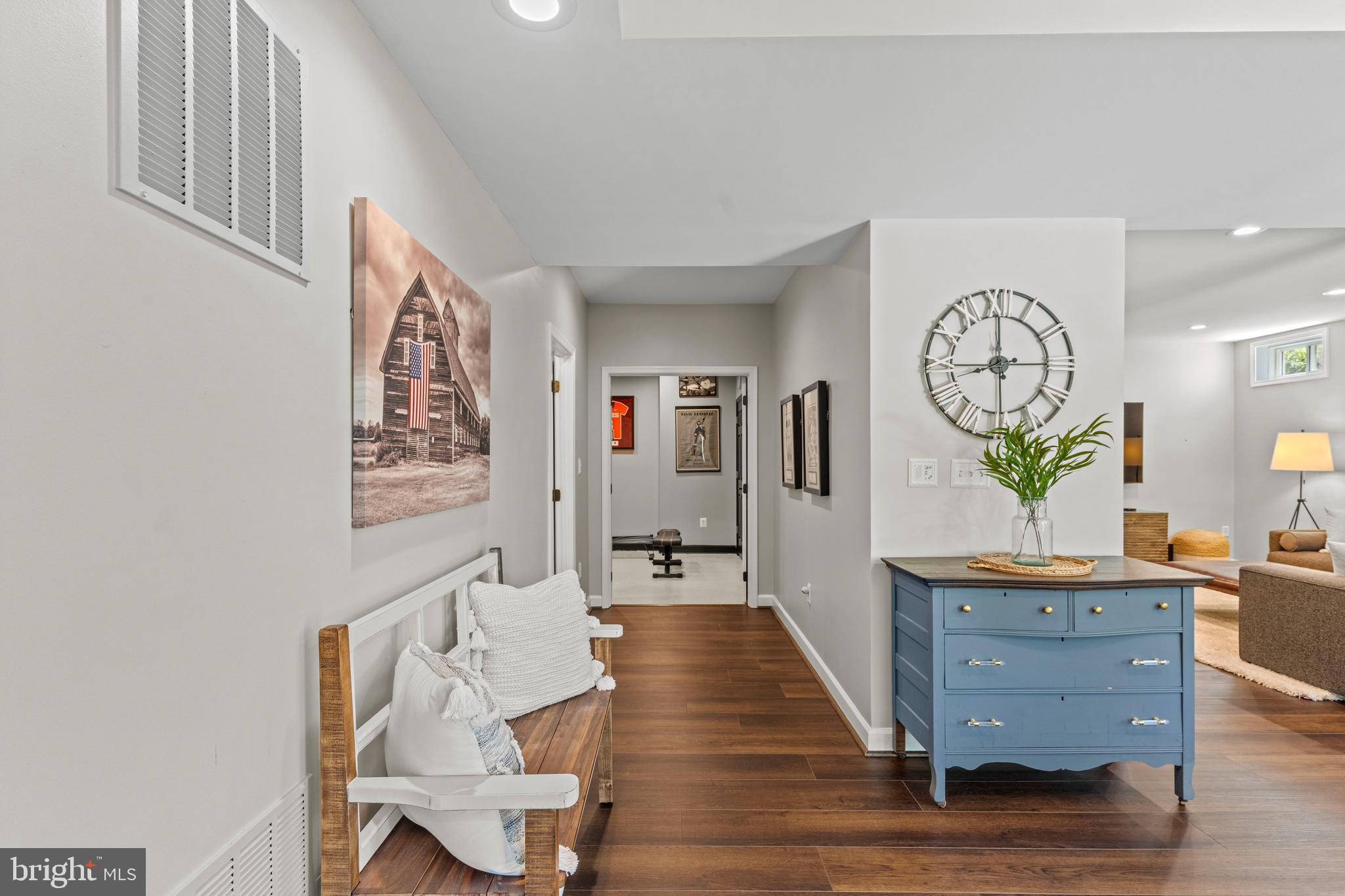 POLAND - Residential