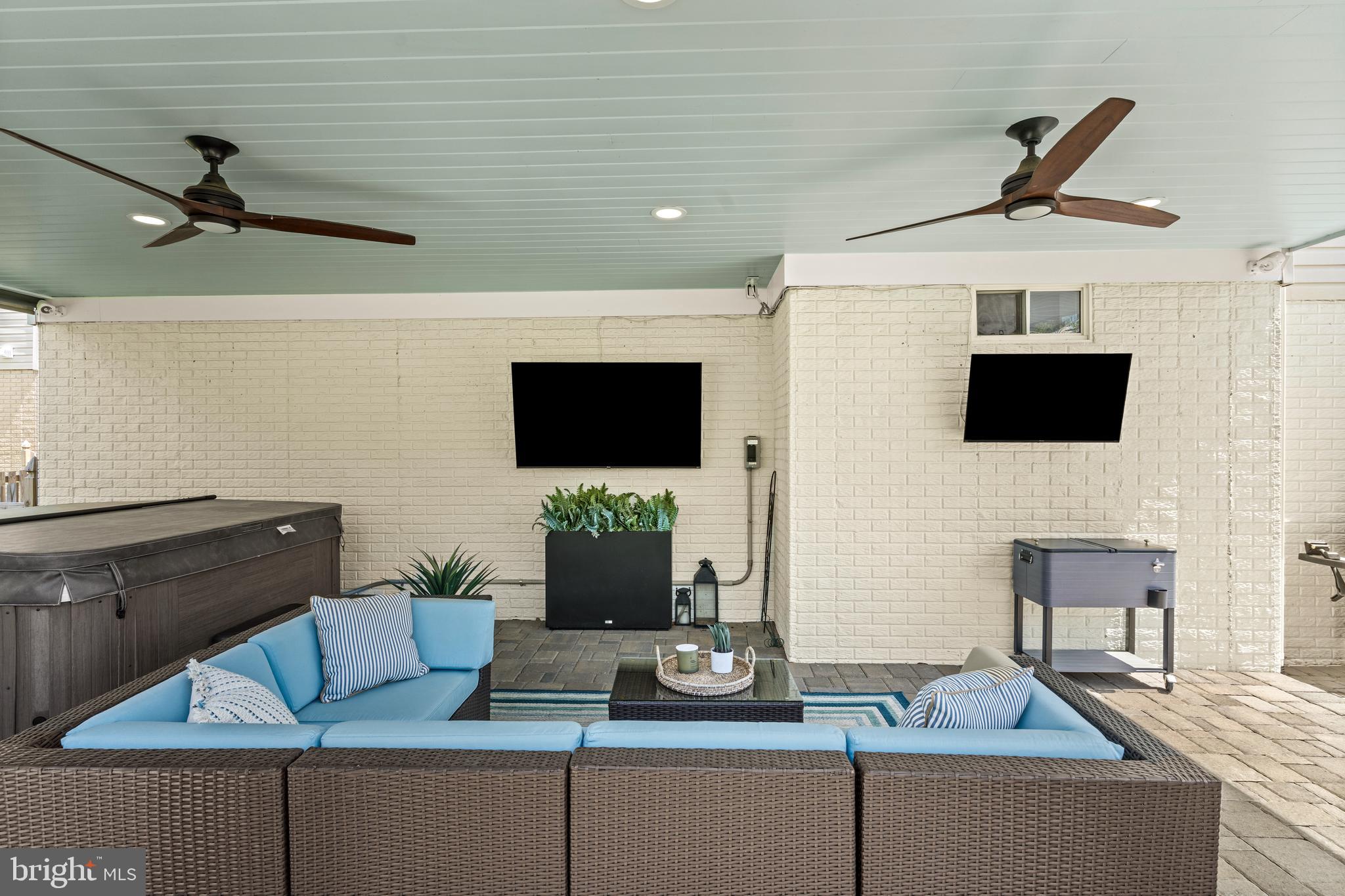 POLAND - Residential