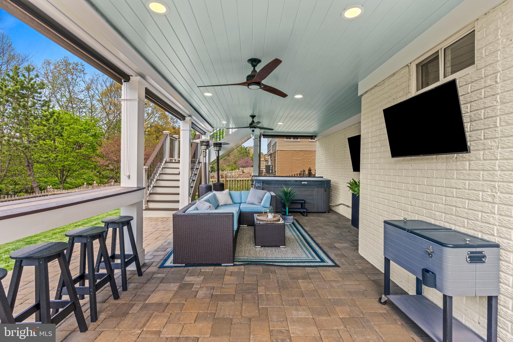 POLAND - Residential