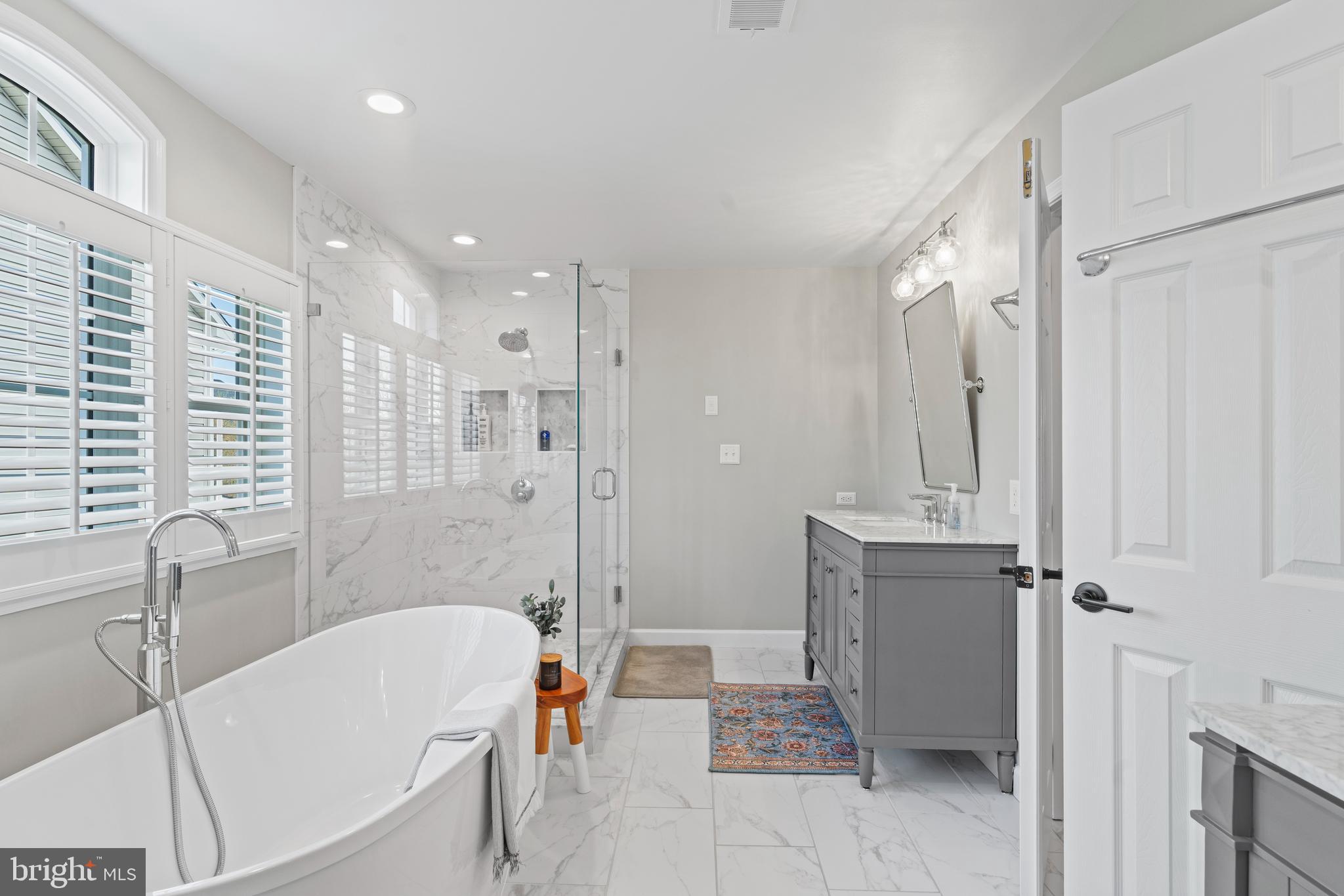 POLAND - Residential