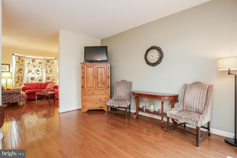 LOWES ISLAND - Residential