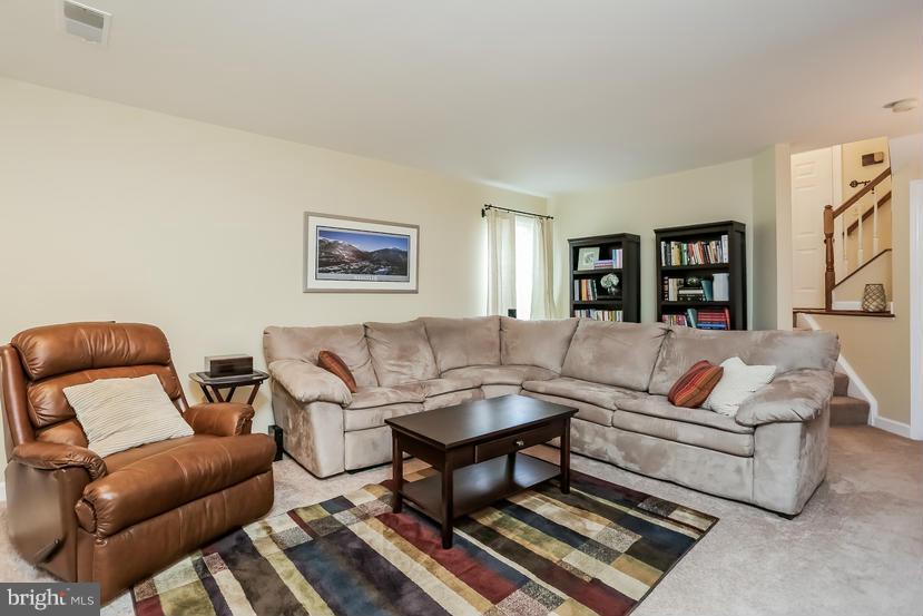 LOWES ISLAND - Residential