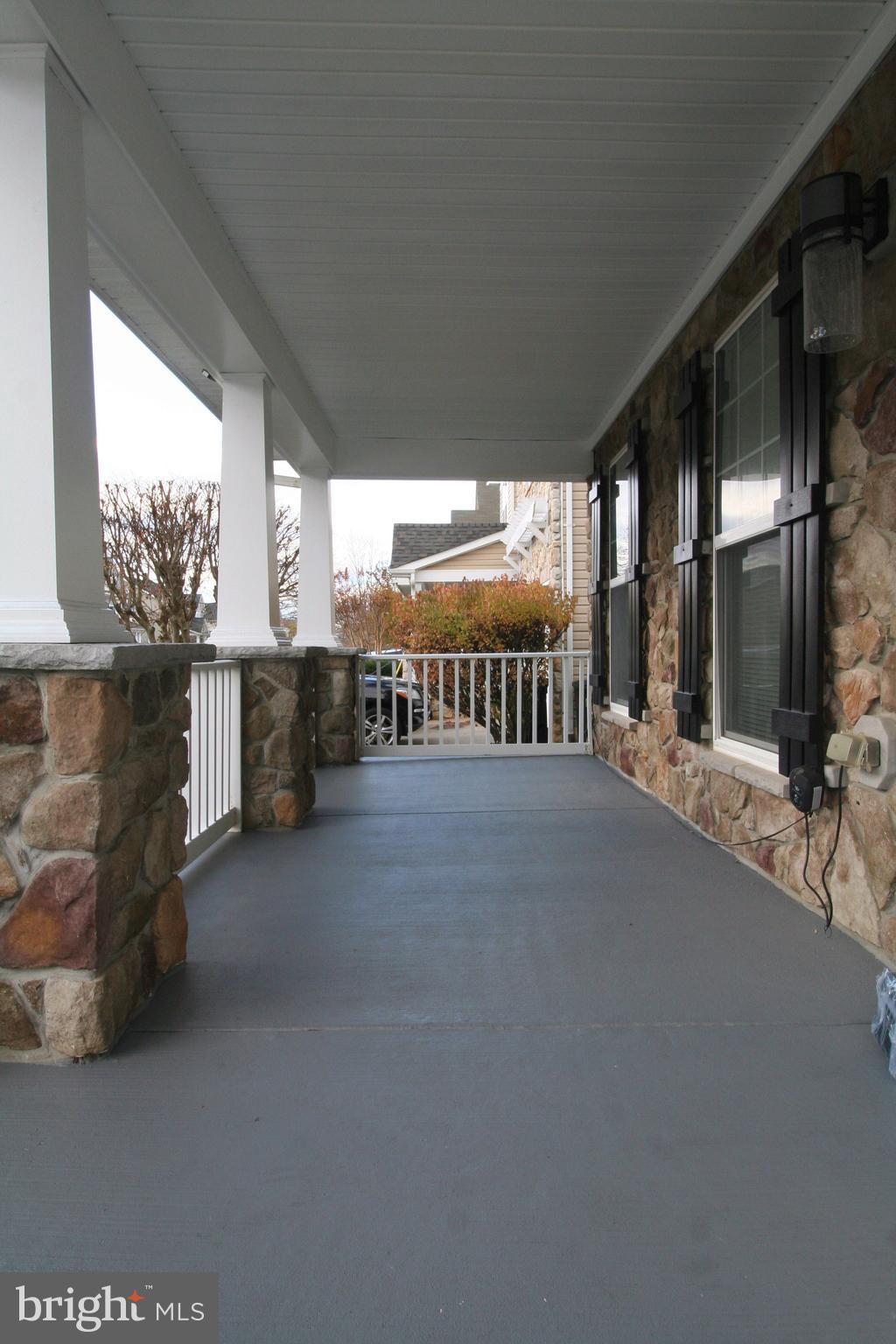 ROLLING OAKS II - Residential