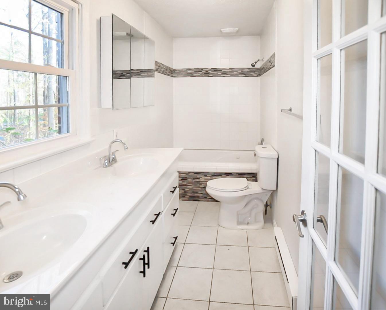 HUNTING CREEK WOODS - Residential