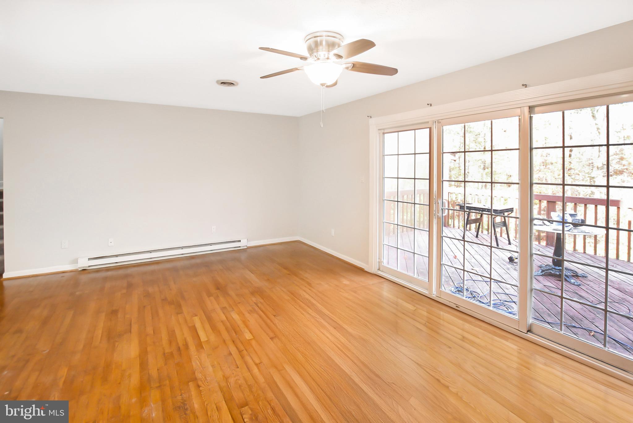 HUNTING CREEK WOODS - Residential