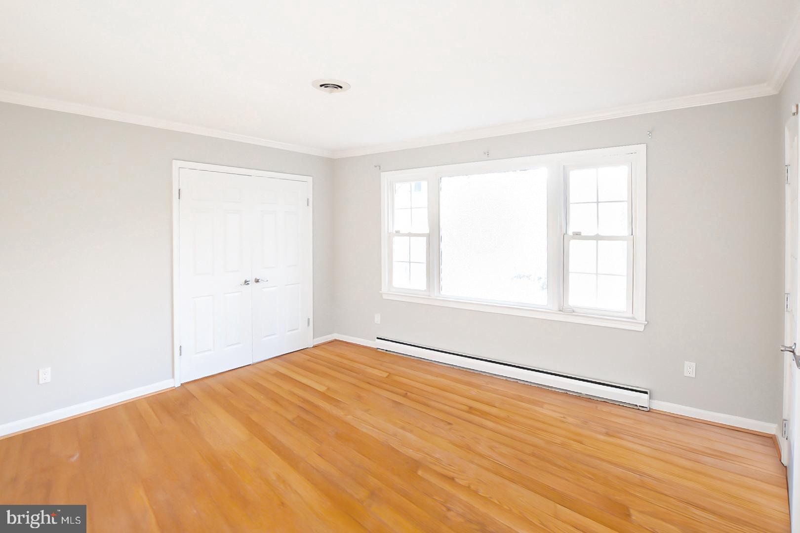 HUNTING CREEK WOODS - Residential