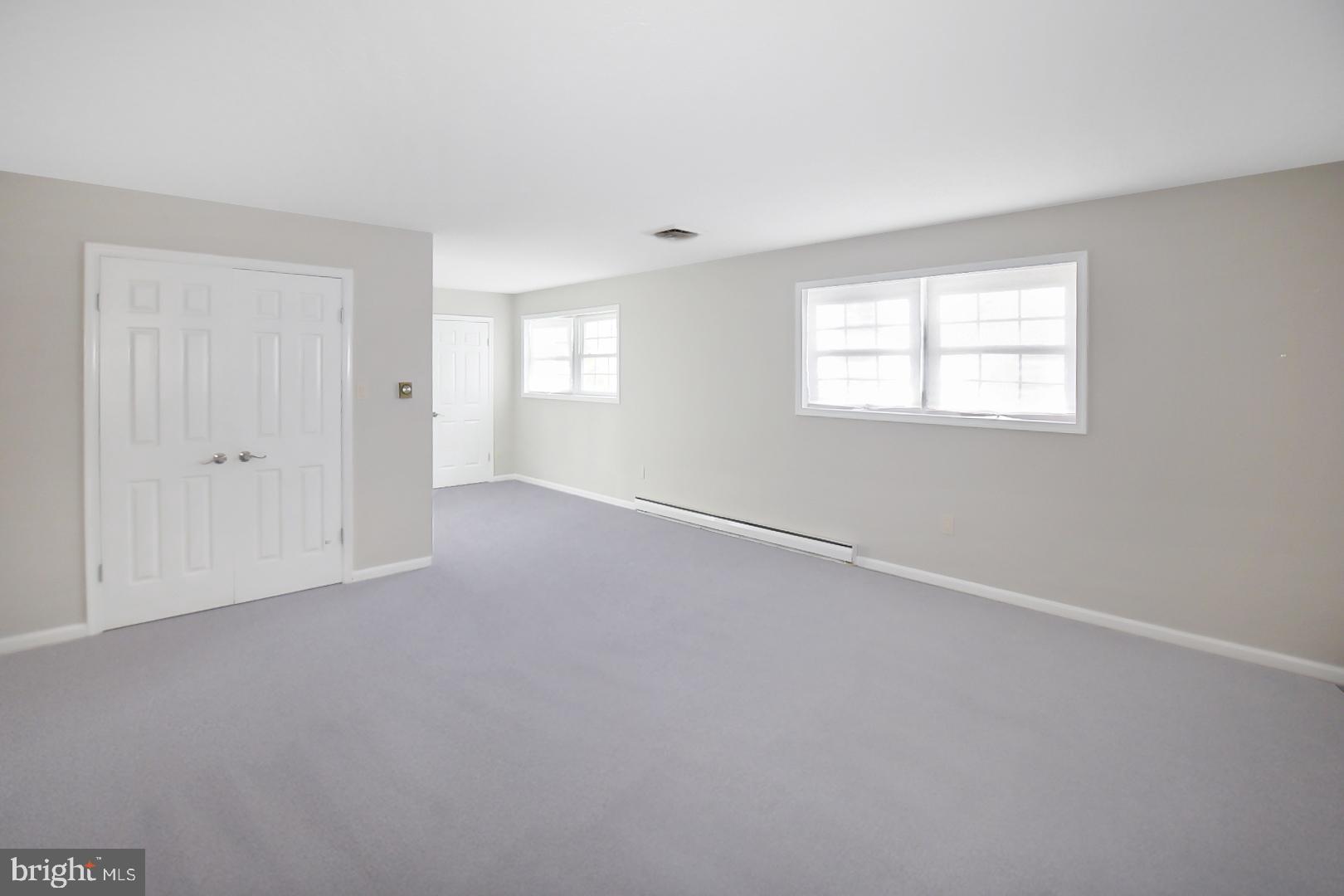 HUNTING CREEK WOODS - Residential