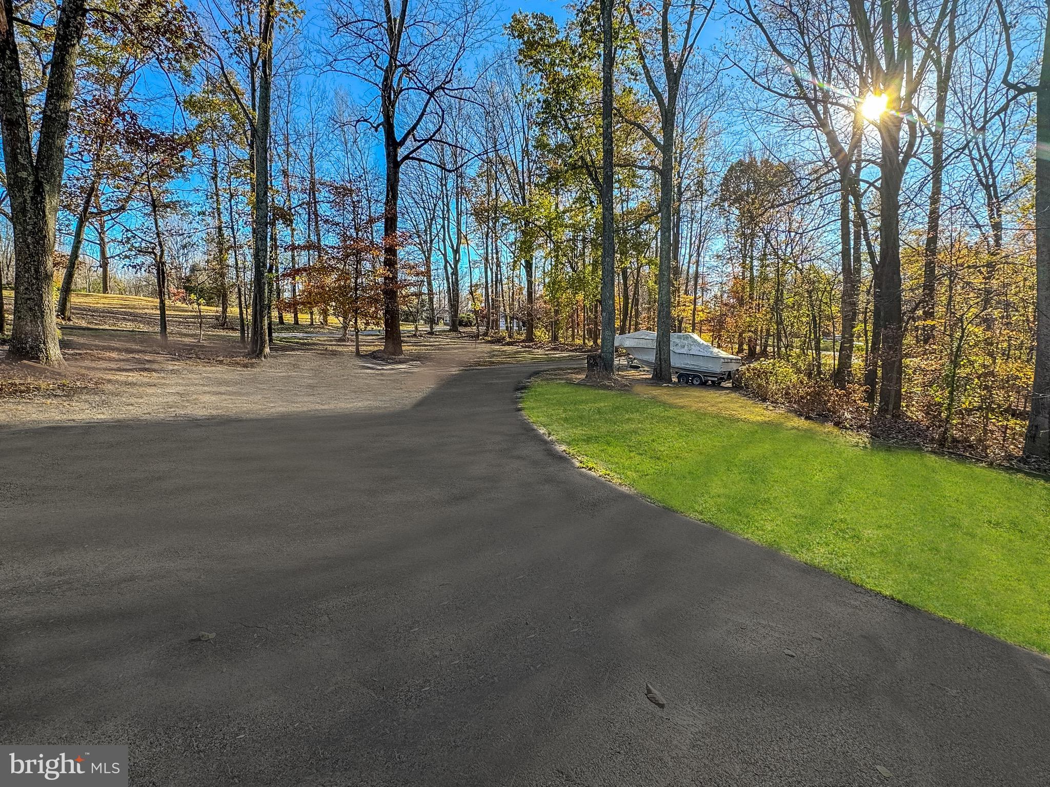 HUNTING CREEK WOODS - Residential