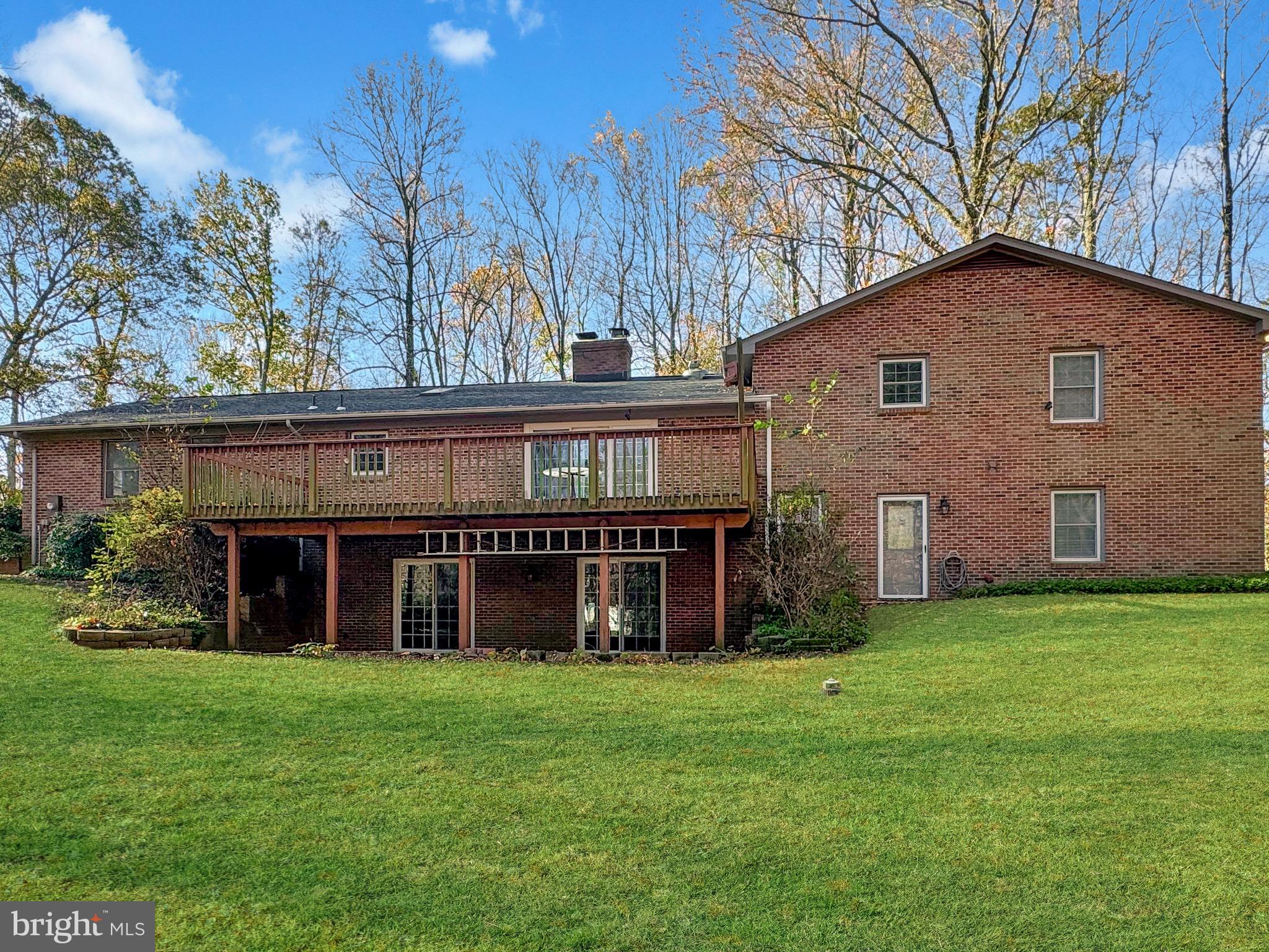 HUNTING CREEK WOODS - Residential