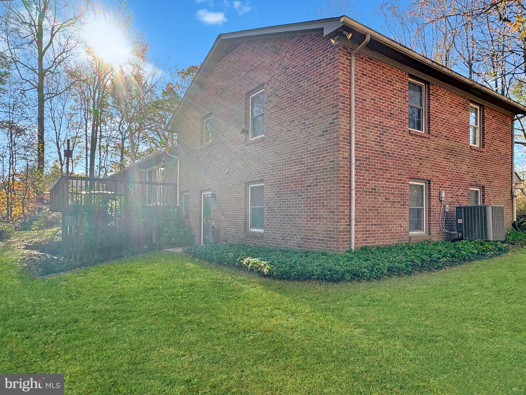 HUNTING CREEK WOODS - Residential