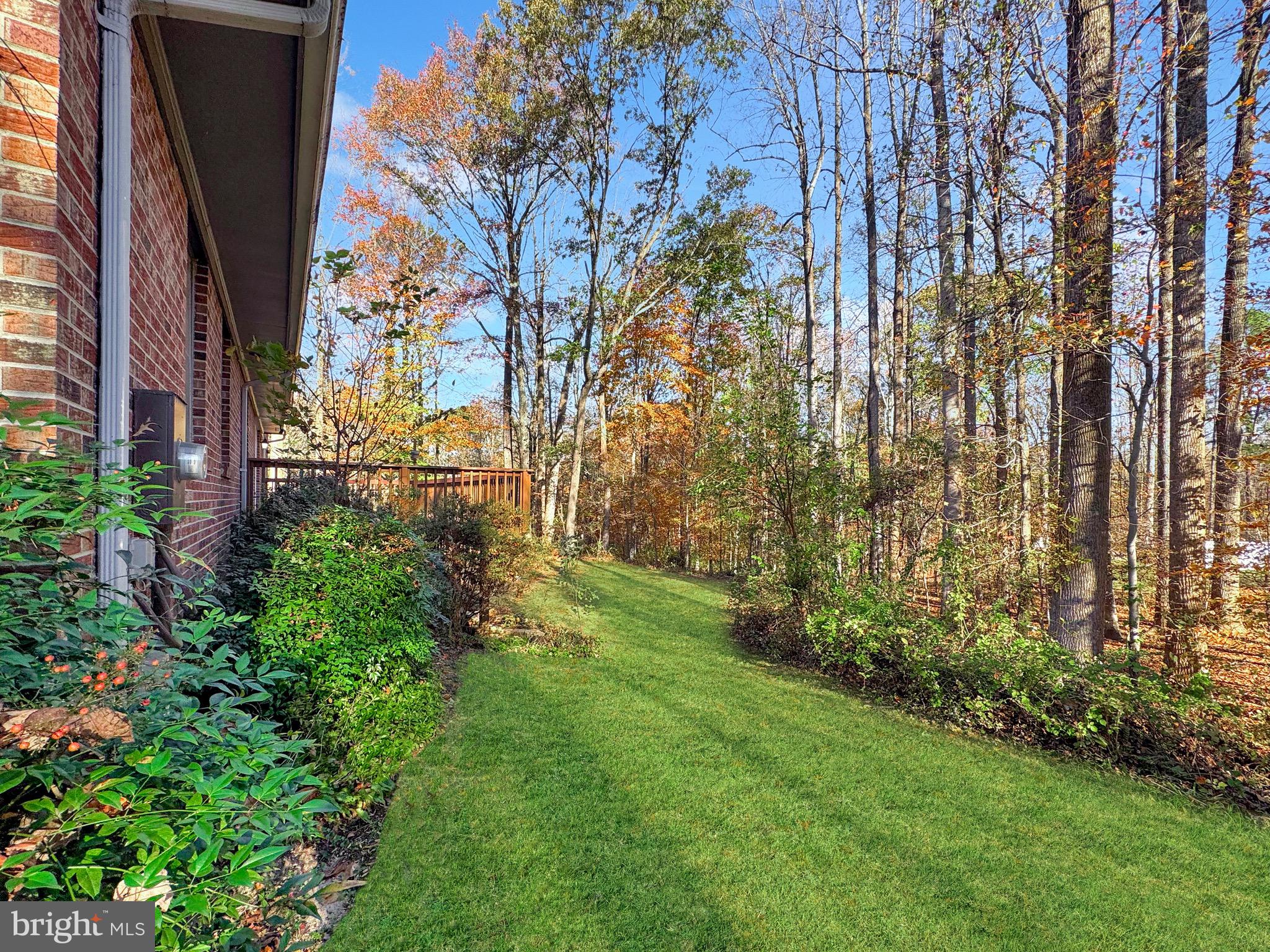 HUNTING CREEK WOODS - Residential