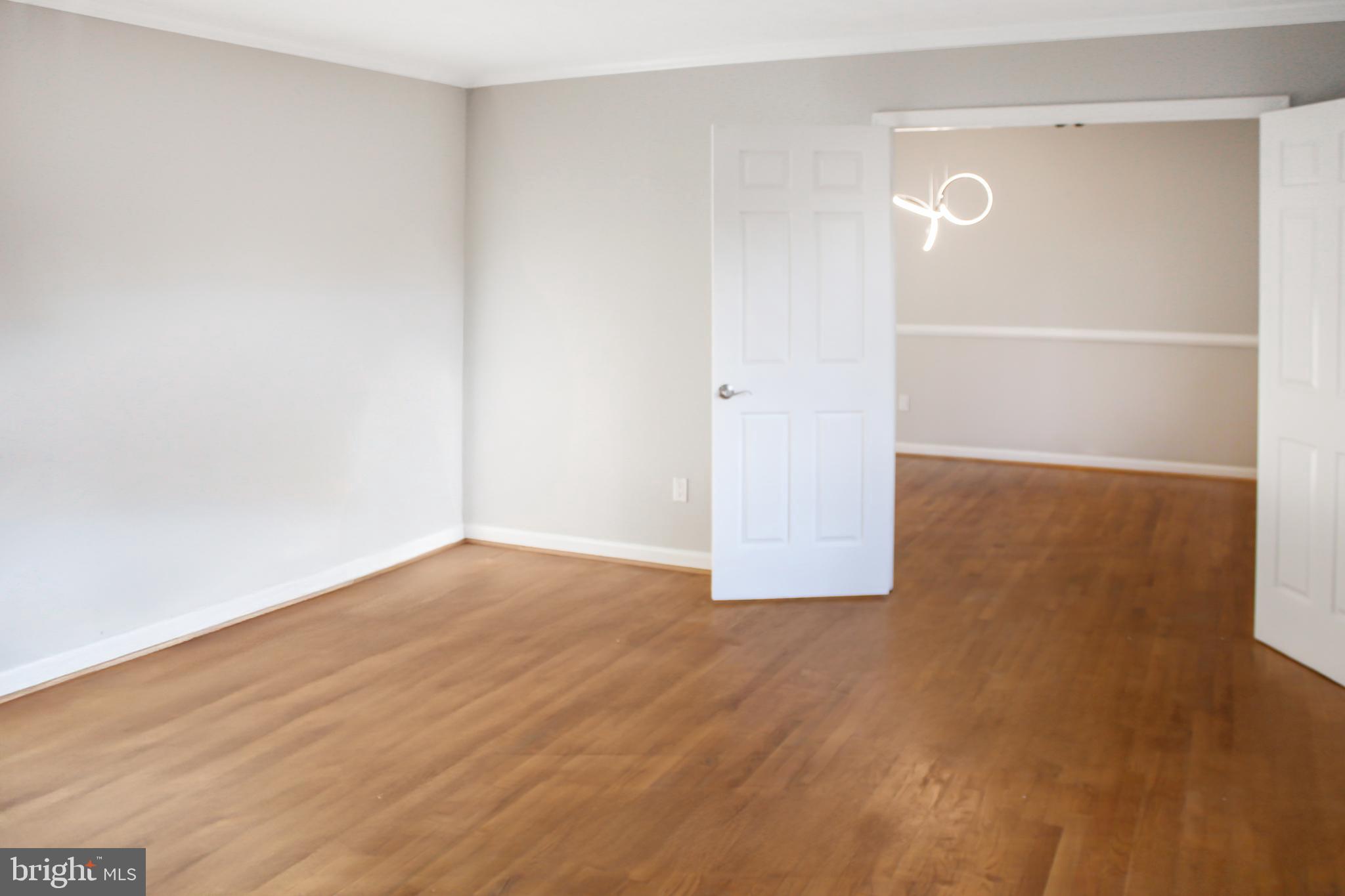 HUNTING CREEK WOODS - Residential