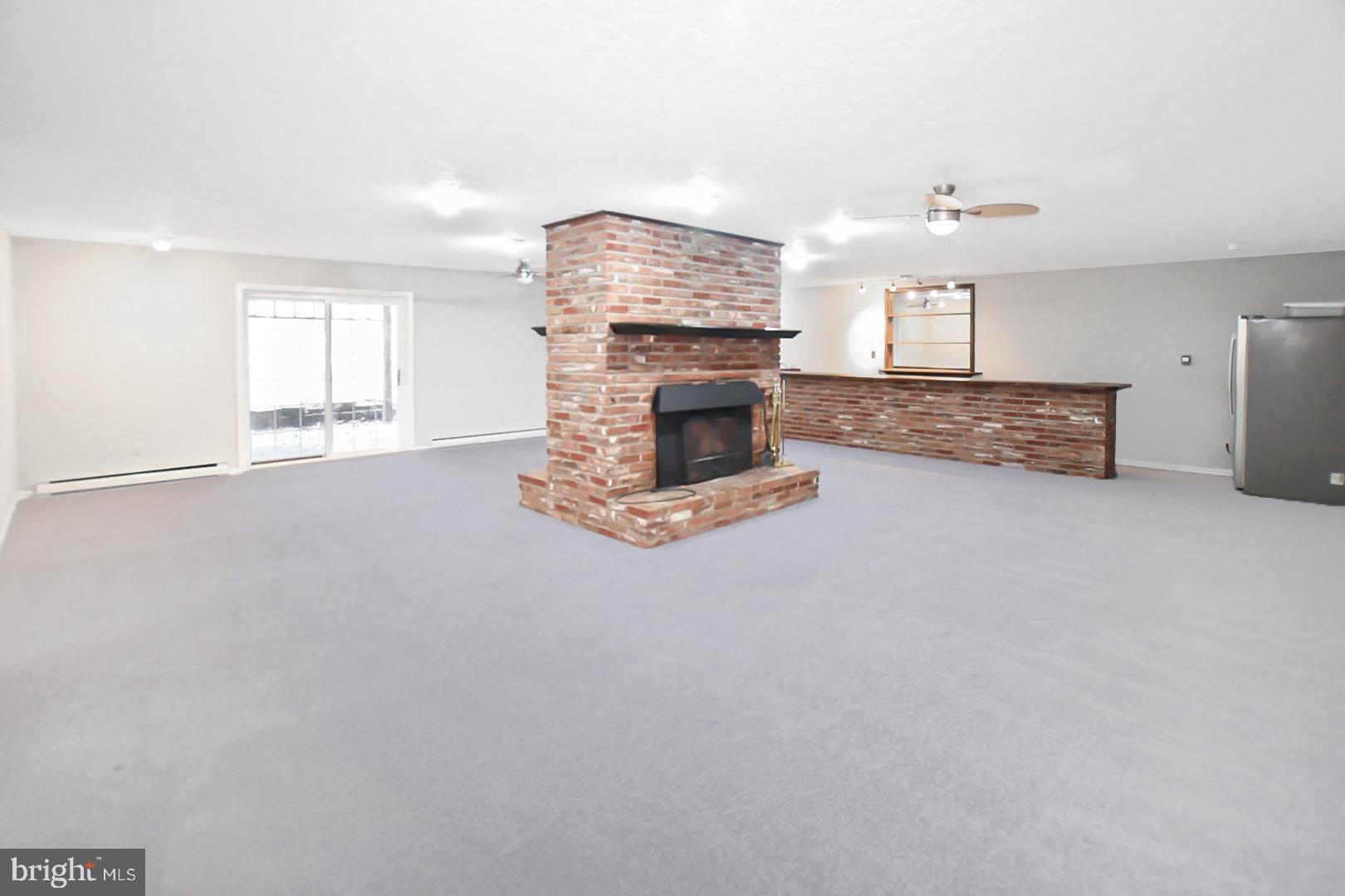 HUNTING CREEK WOODS - Residential