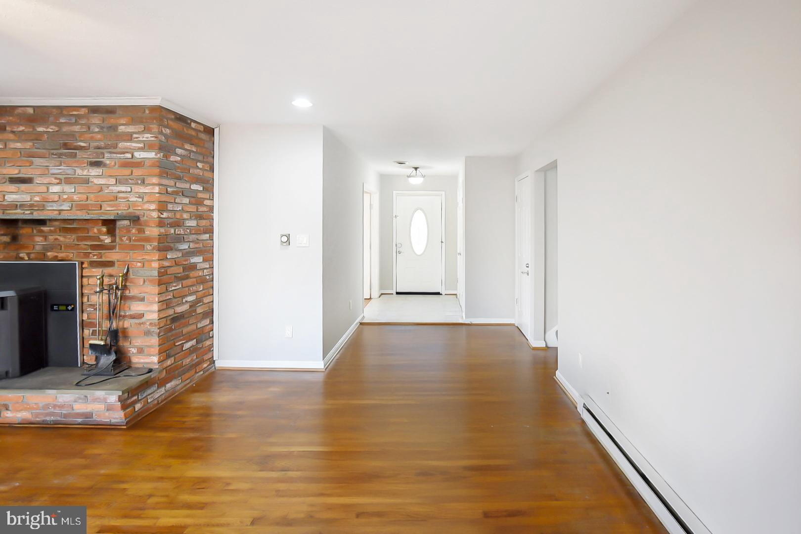 HUNTING CREEK WOODS - Residential