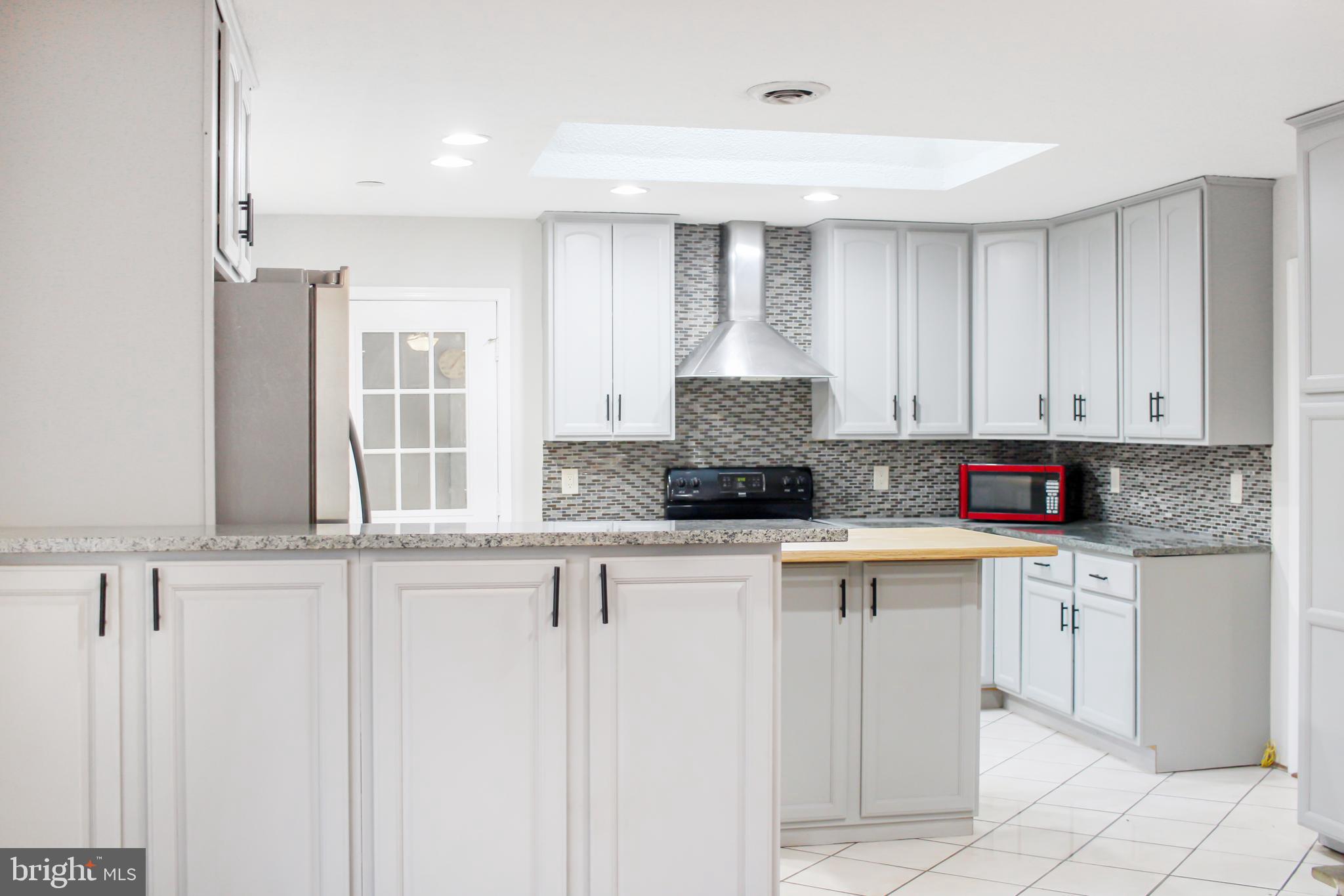 HUNTING CREEK WOODS - Residential