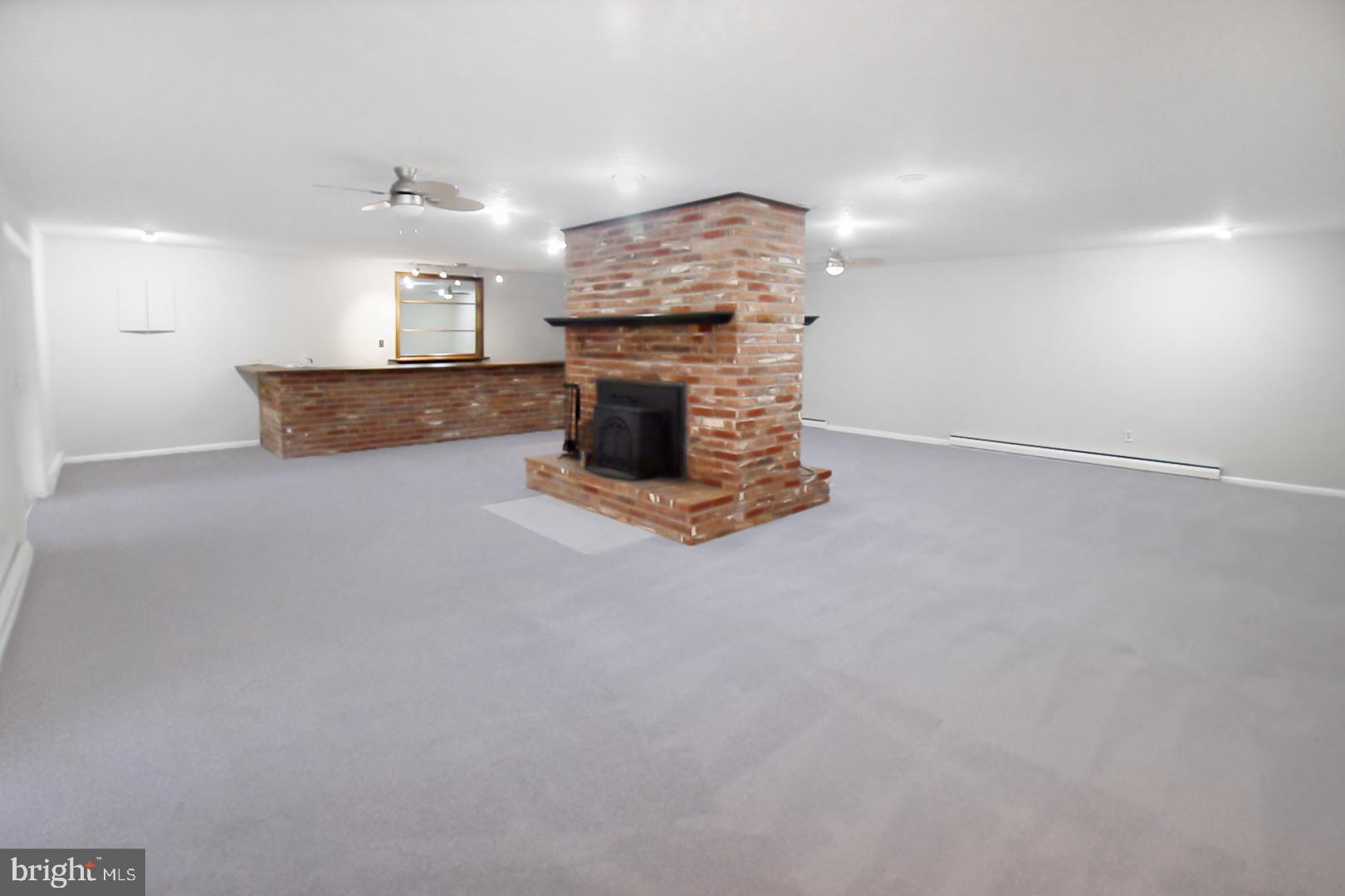 HUNTING CREEK WOODS - Residential