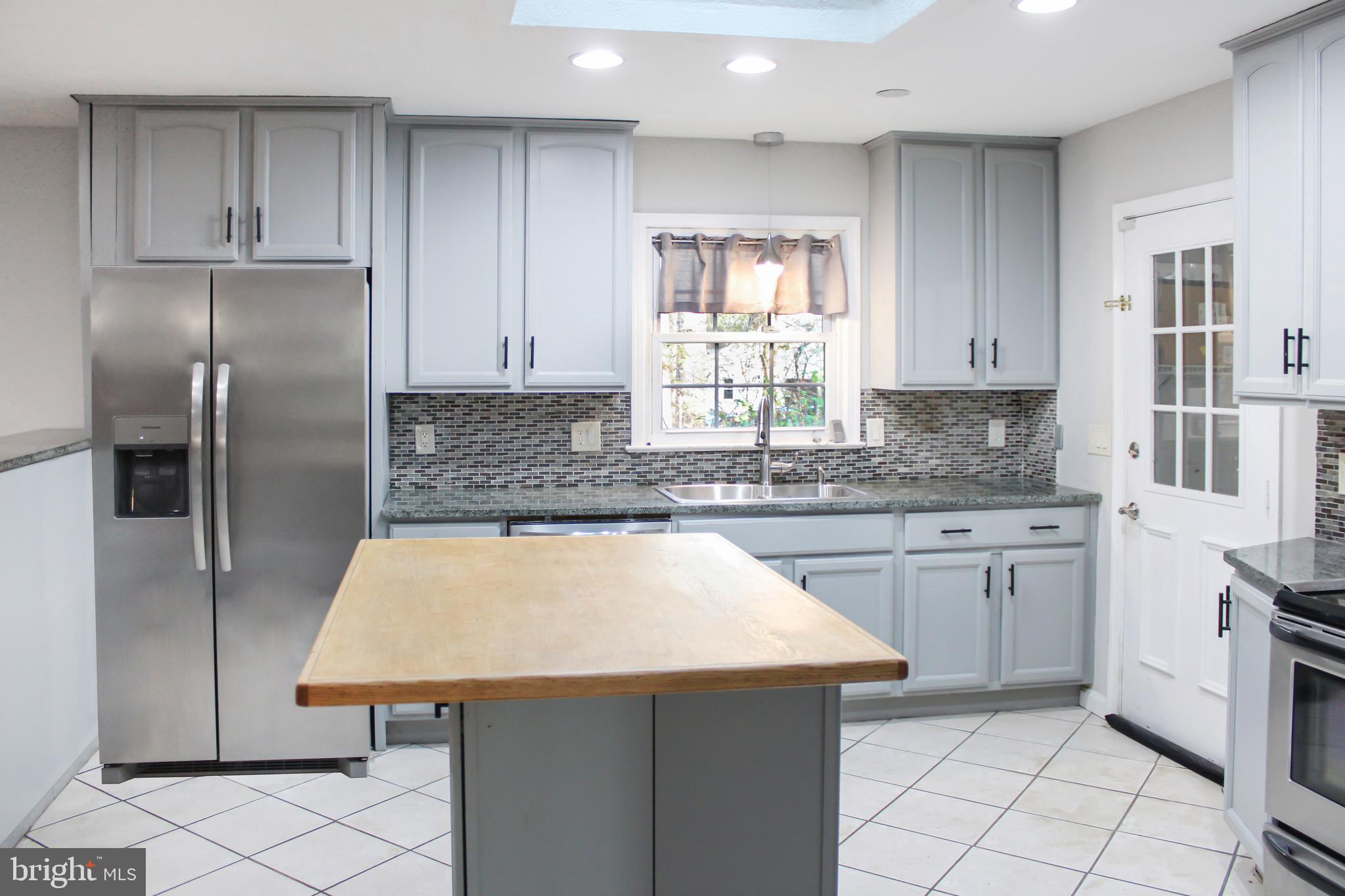 HUNTING CREEK WOODS - Residential