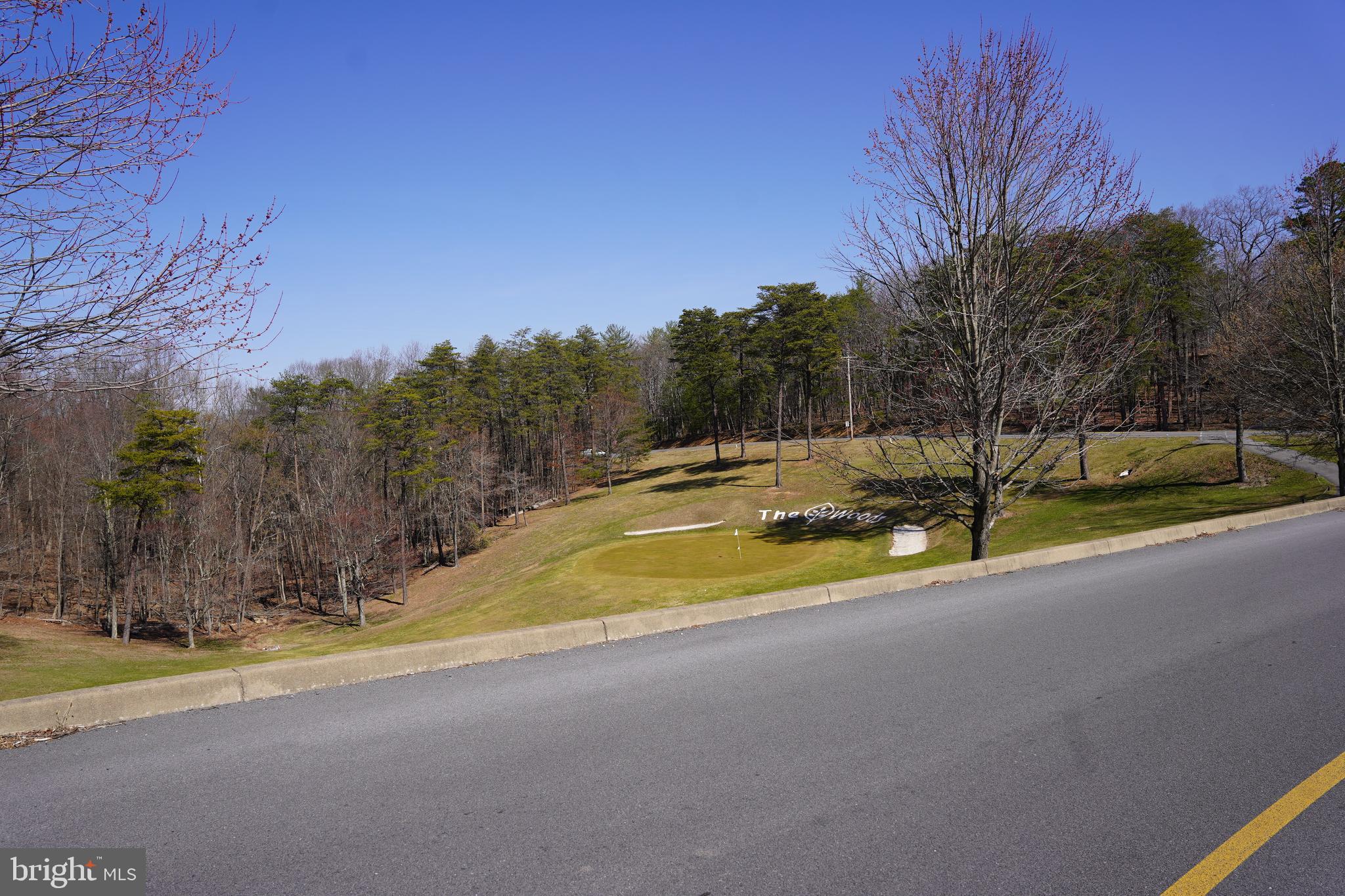 THE WOODS - Residential