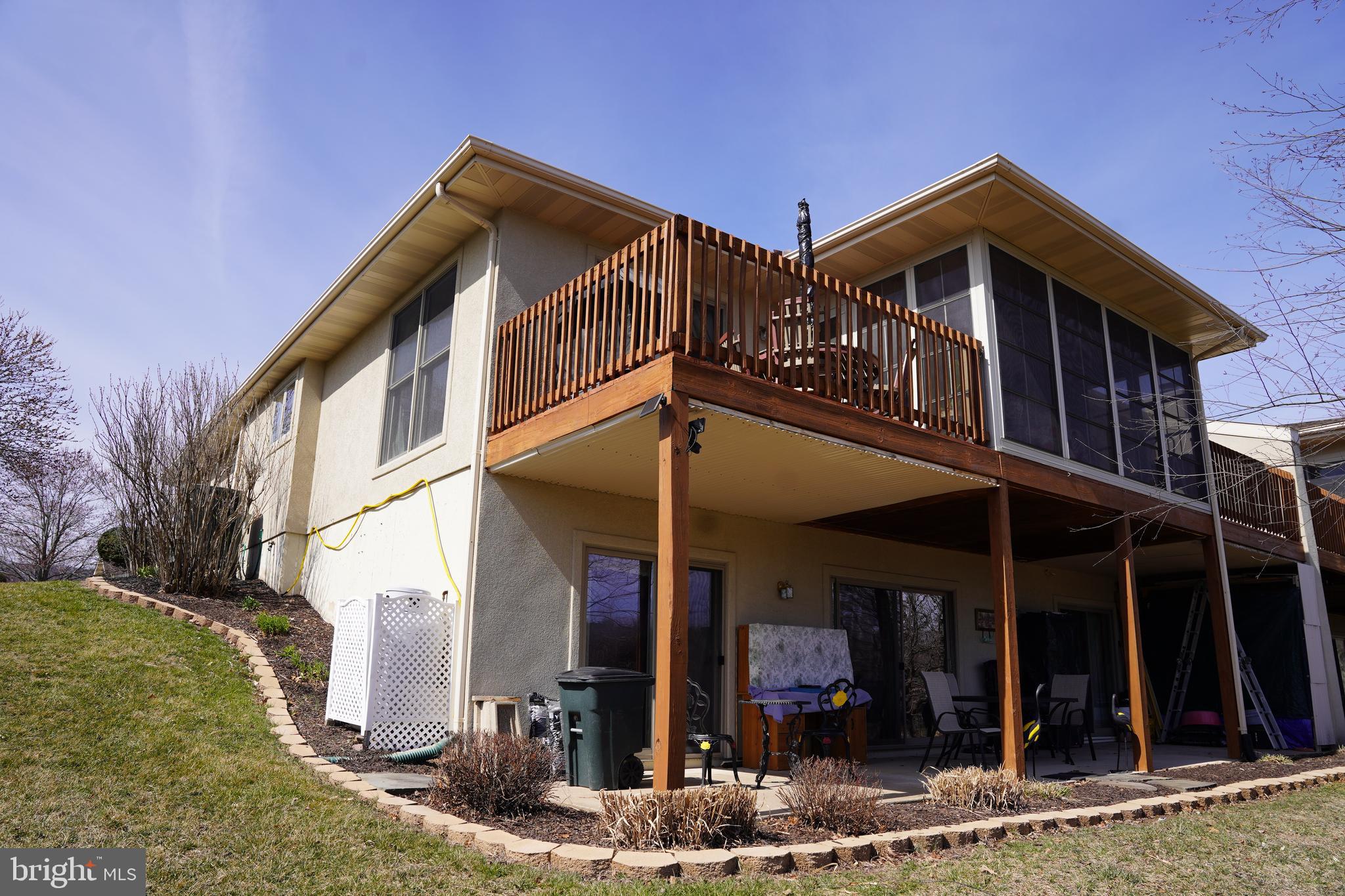 THE WOODS - Residential