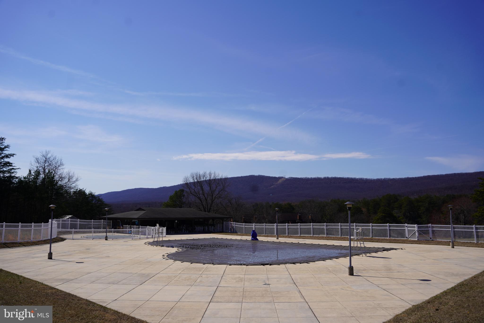 THE WOODS - Residential