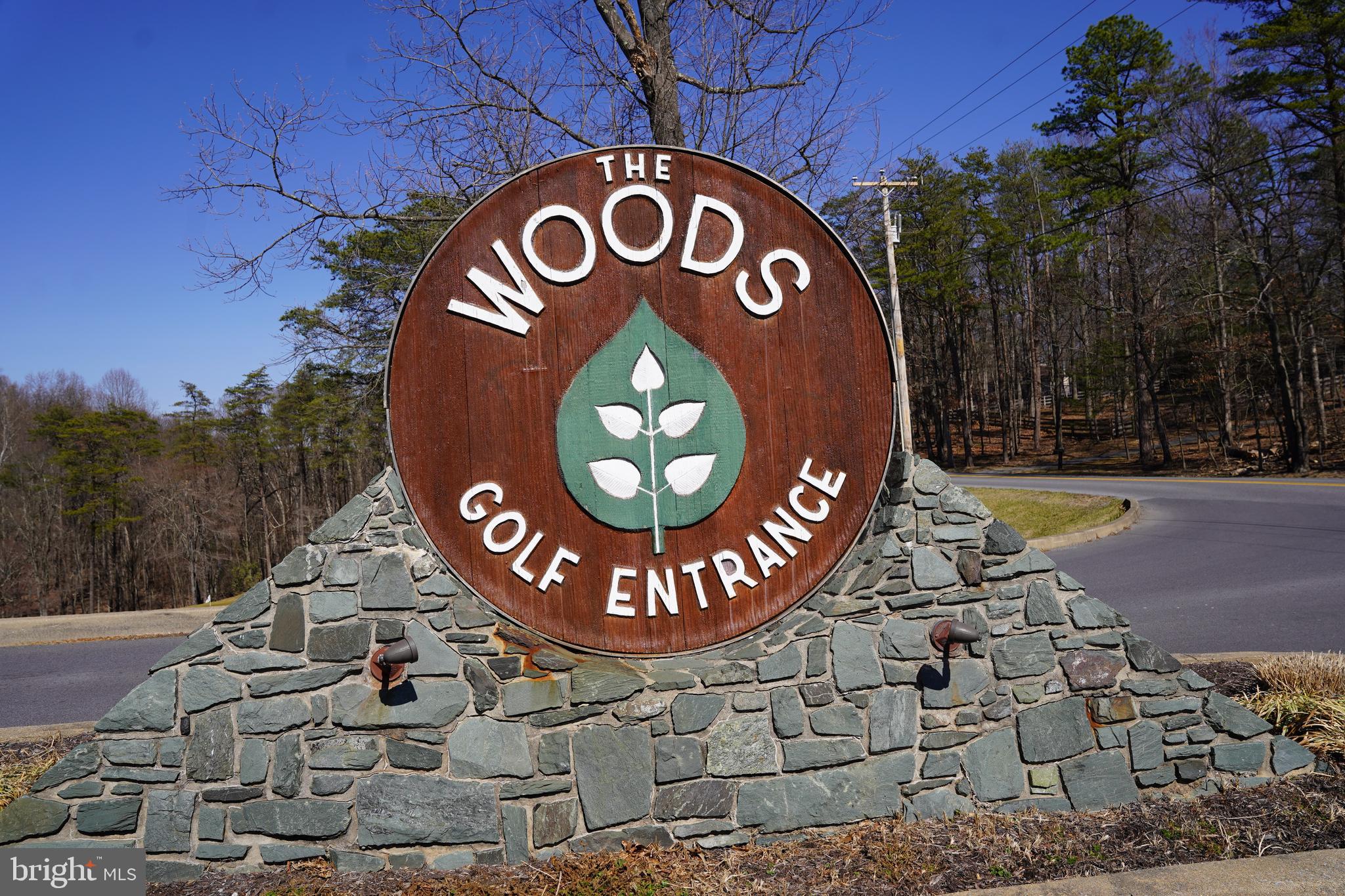 THE WOODS - Residential