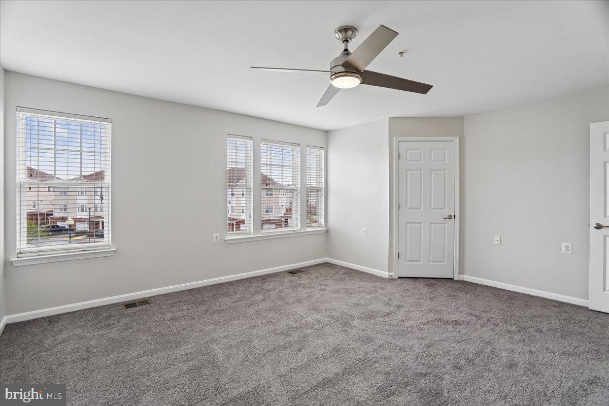 WINDSOR CROSSING - Residential